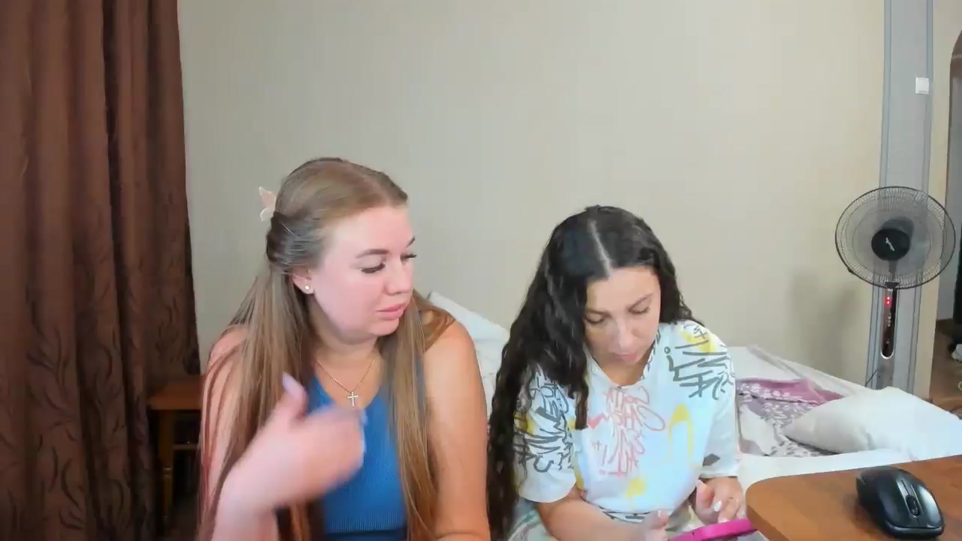 Gallery image thumbnail from IFlowersGirl's myfreecams stream on, 08/20/2024, 08:57 image 7 of 20