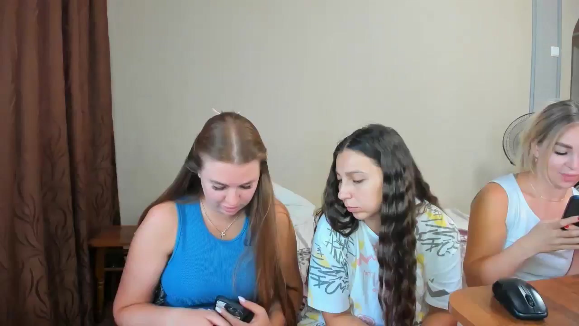 Gallery image thumbnail from IFlowersGirl's myfreecams stream on, 08/20/2024, 08:57 image 5 of 20