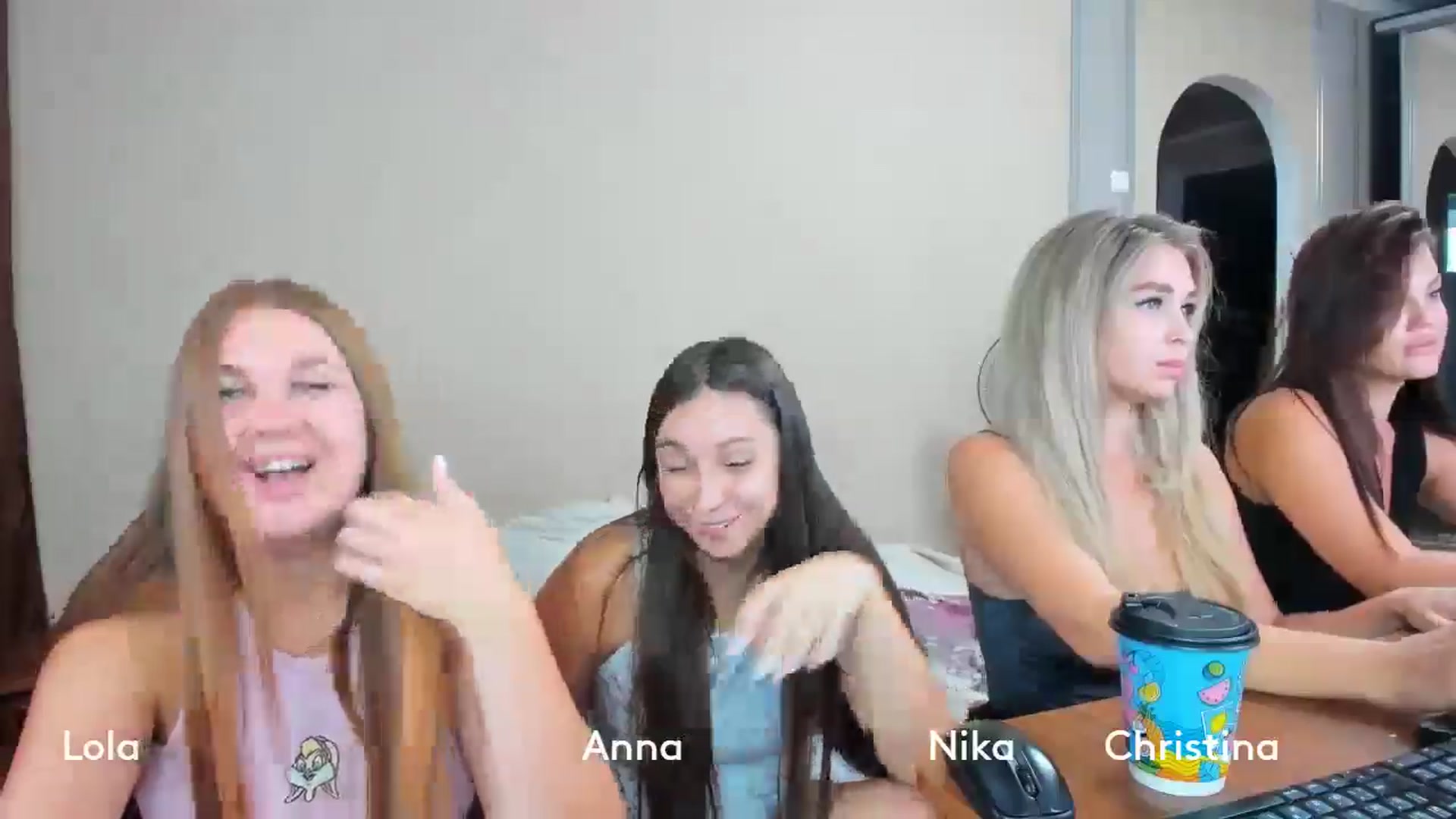Gallery image thumbnail from IFlowersGirl's myfreecams stream on, 08/22/2024, 09:03 image 14 of 20