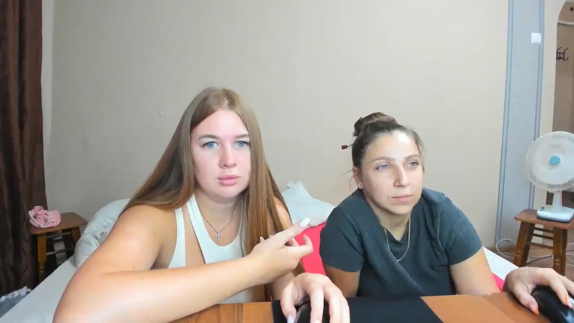 Gallery image thumbnail from IFlowersGirl's myfreecams stream on, 08/30/2024, 12:57 image 8 of 20