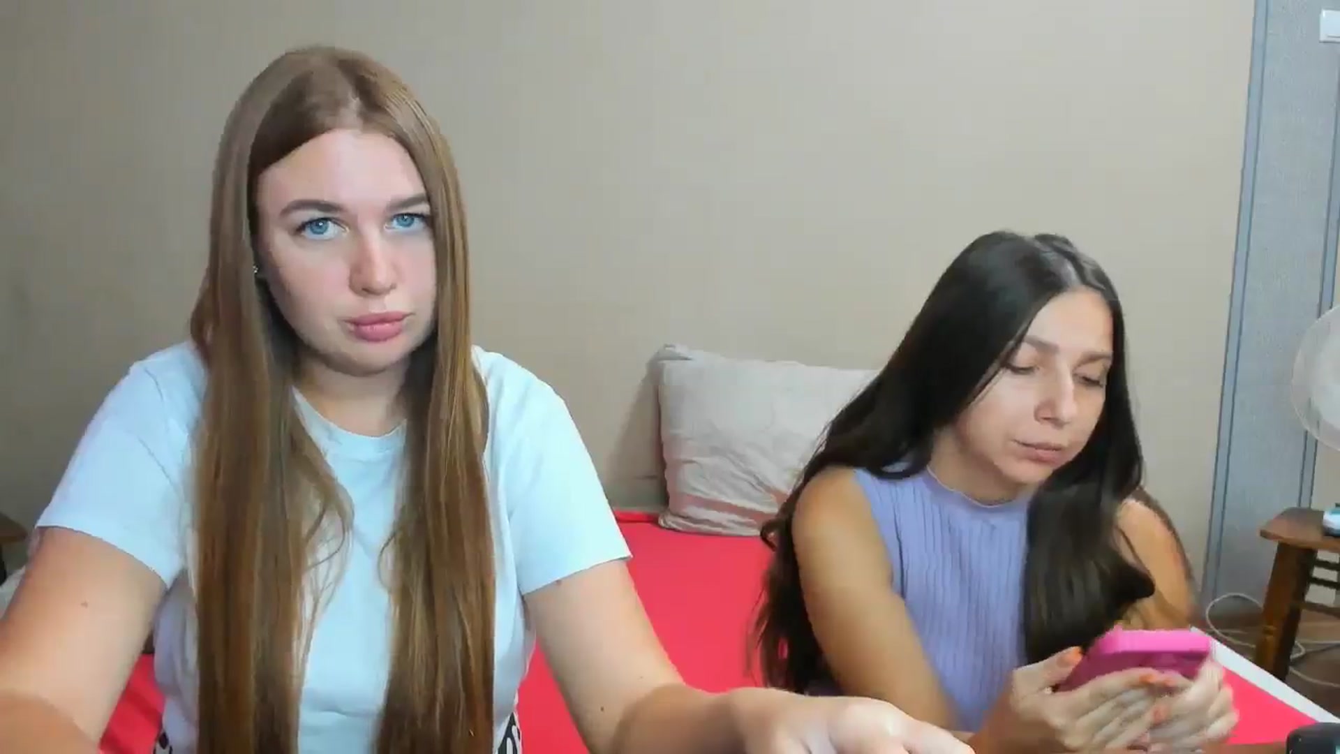 Gallery image thumbnail from IFlowersGirl's myfreecams stream on, 08/31/2024, 09:59 image 4 of 20