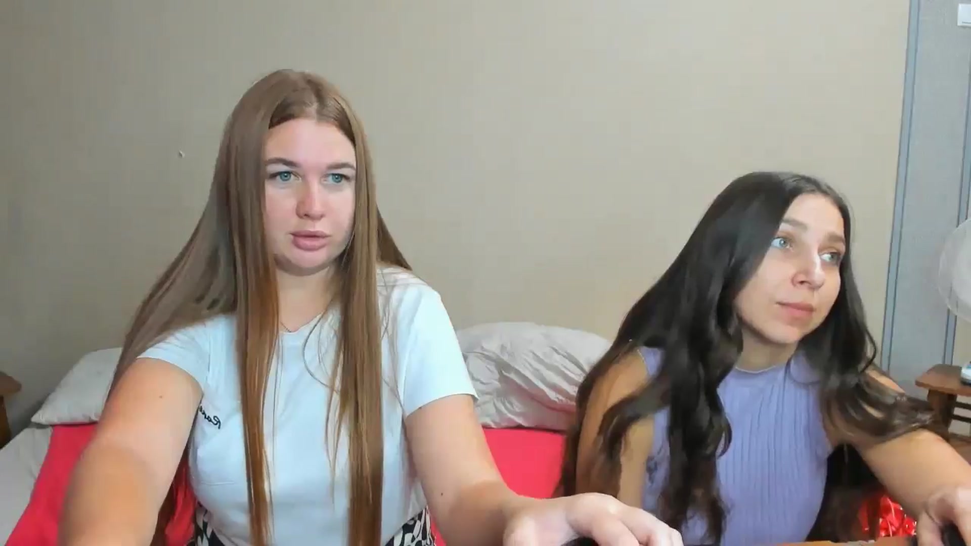 Gallery image thumbnail from IFlowersGirl's myfreecams stream on, 08/31/2024, 10:22 image 12 of 20