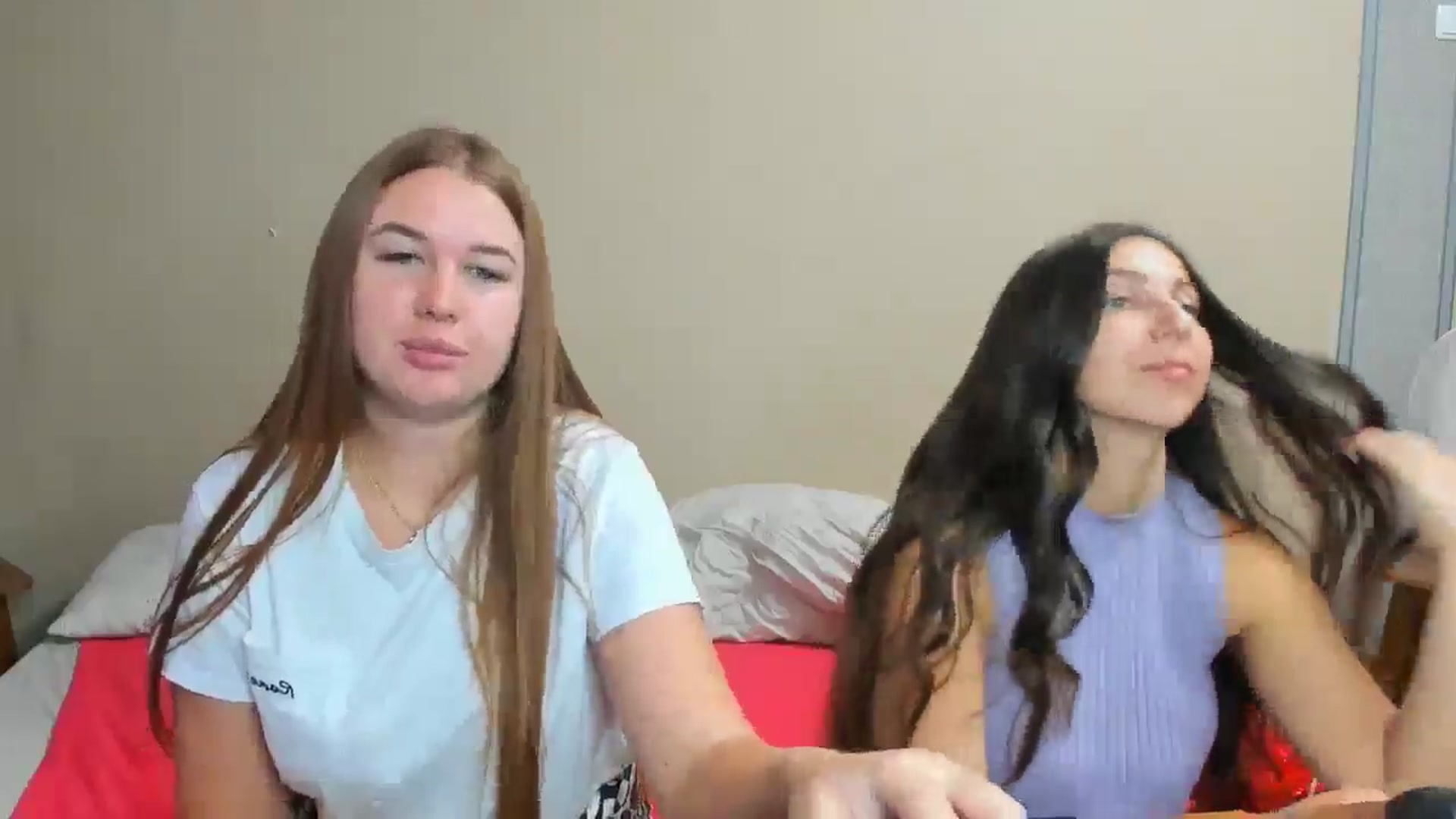 Gallery image thumbnail from IFlowersGirl's myfreecams stream on, 08/31/2024, 10:22 image 8 of 20