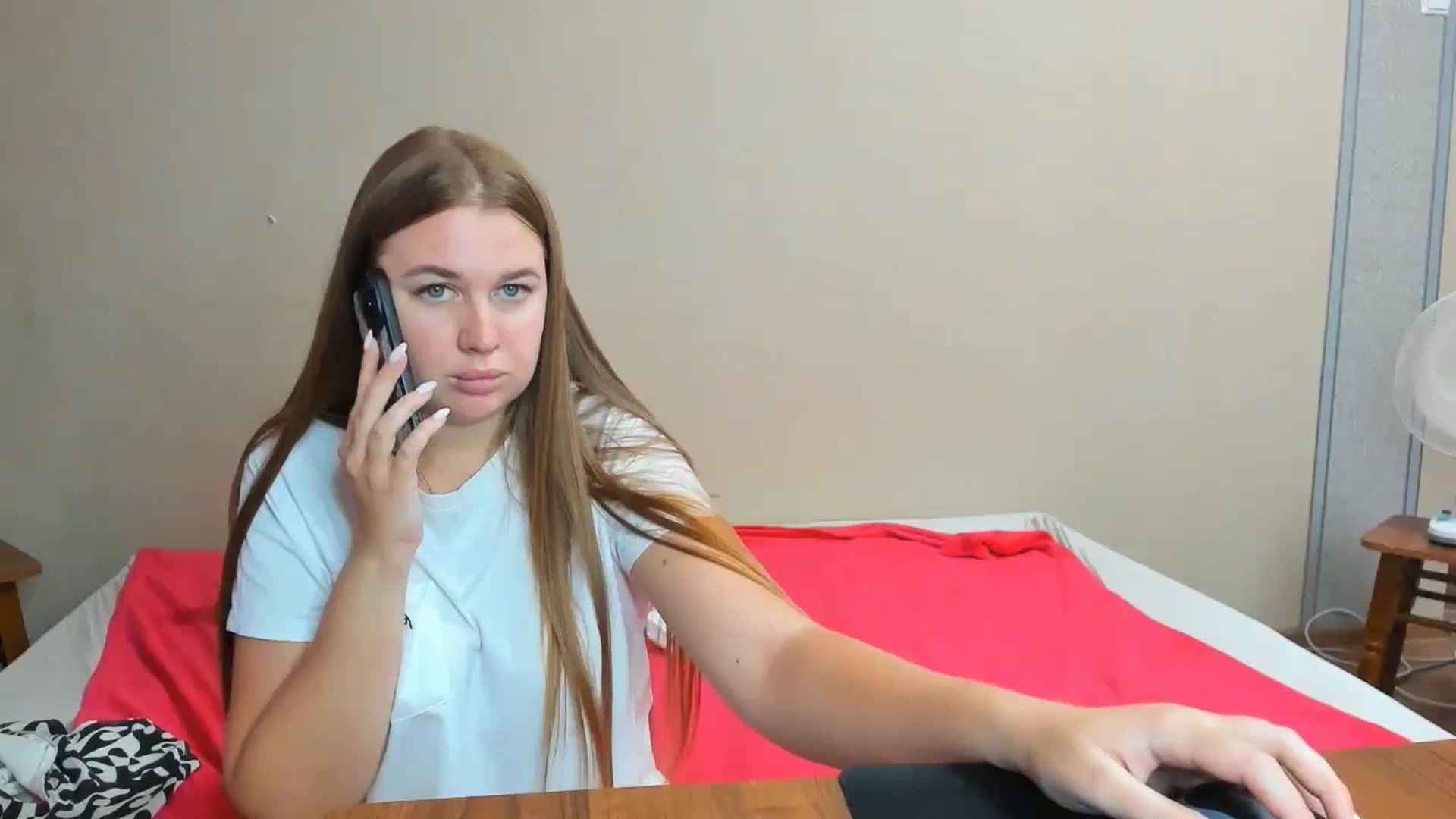 Gallery image thumbnail from IFlowersGirl's myfreecams stream on, 08/31/2024, 12:40 image 2 of 20