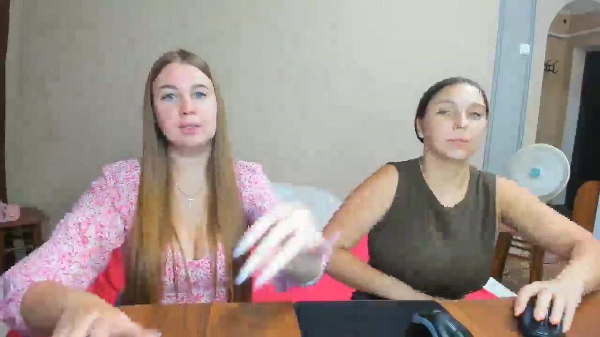 Gallery image thumbnail from IFlowersGirl's myfreecams stream on, 09/01/2024, 11:17 image 13 of 20