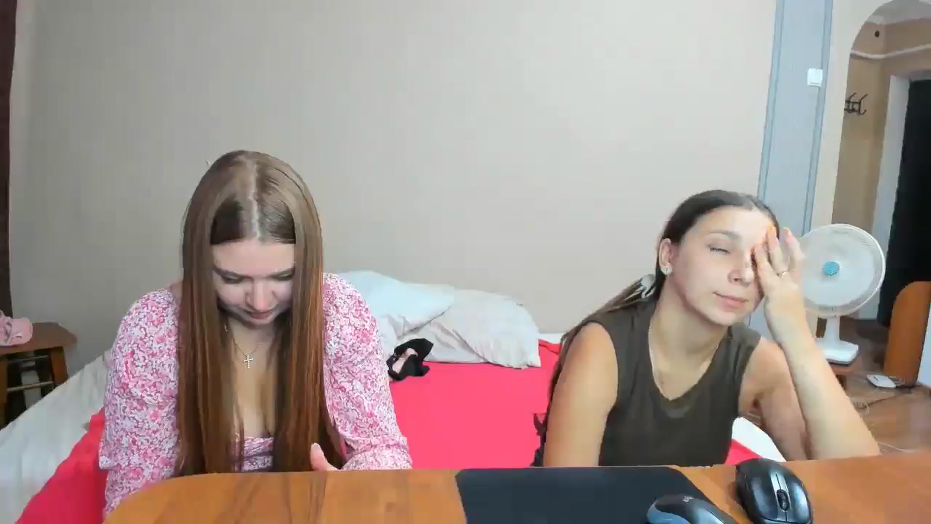 Gallery image thumbnail from IFlowersGirl's myfreecams stream on, 09/01/2024, 11:17 image 9 of 20