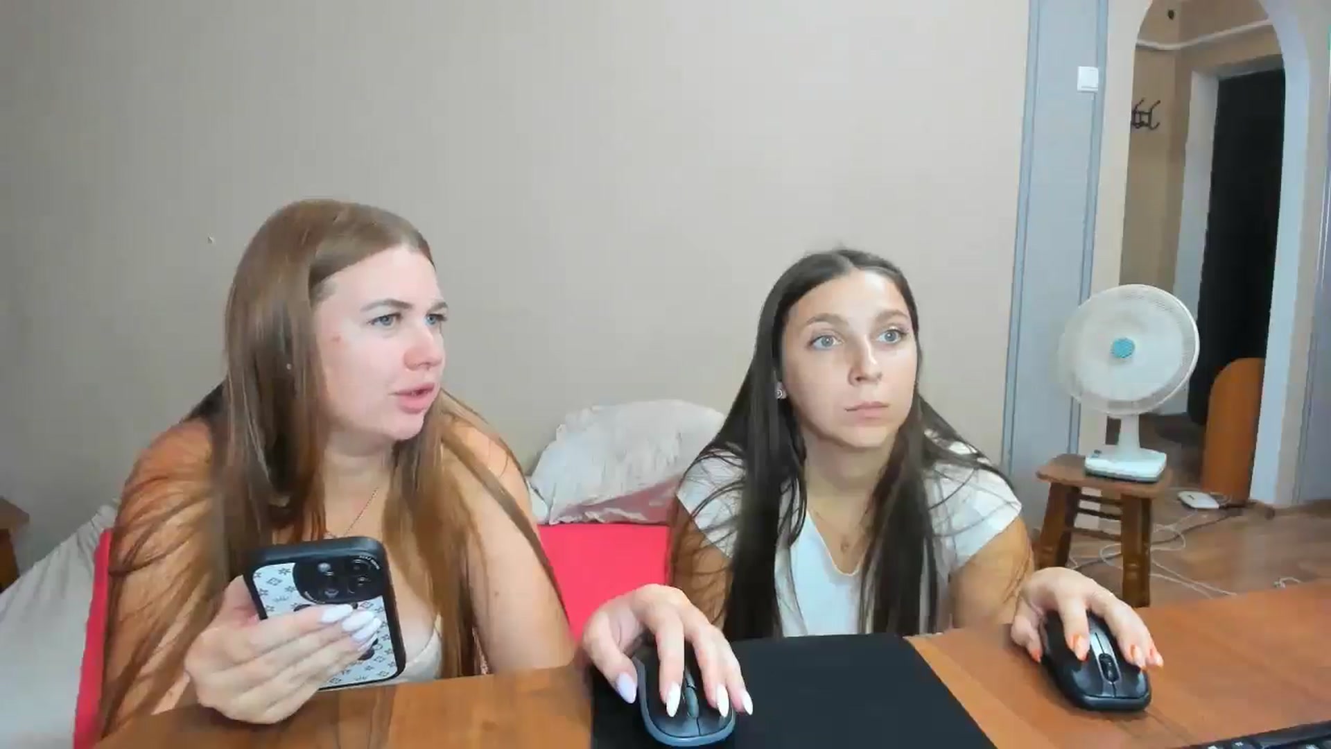 Gallery image thumbnail from IFlowersGirl's myfreecams stream on, 09/02/2024, 11:01 image 3 of 20