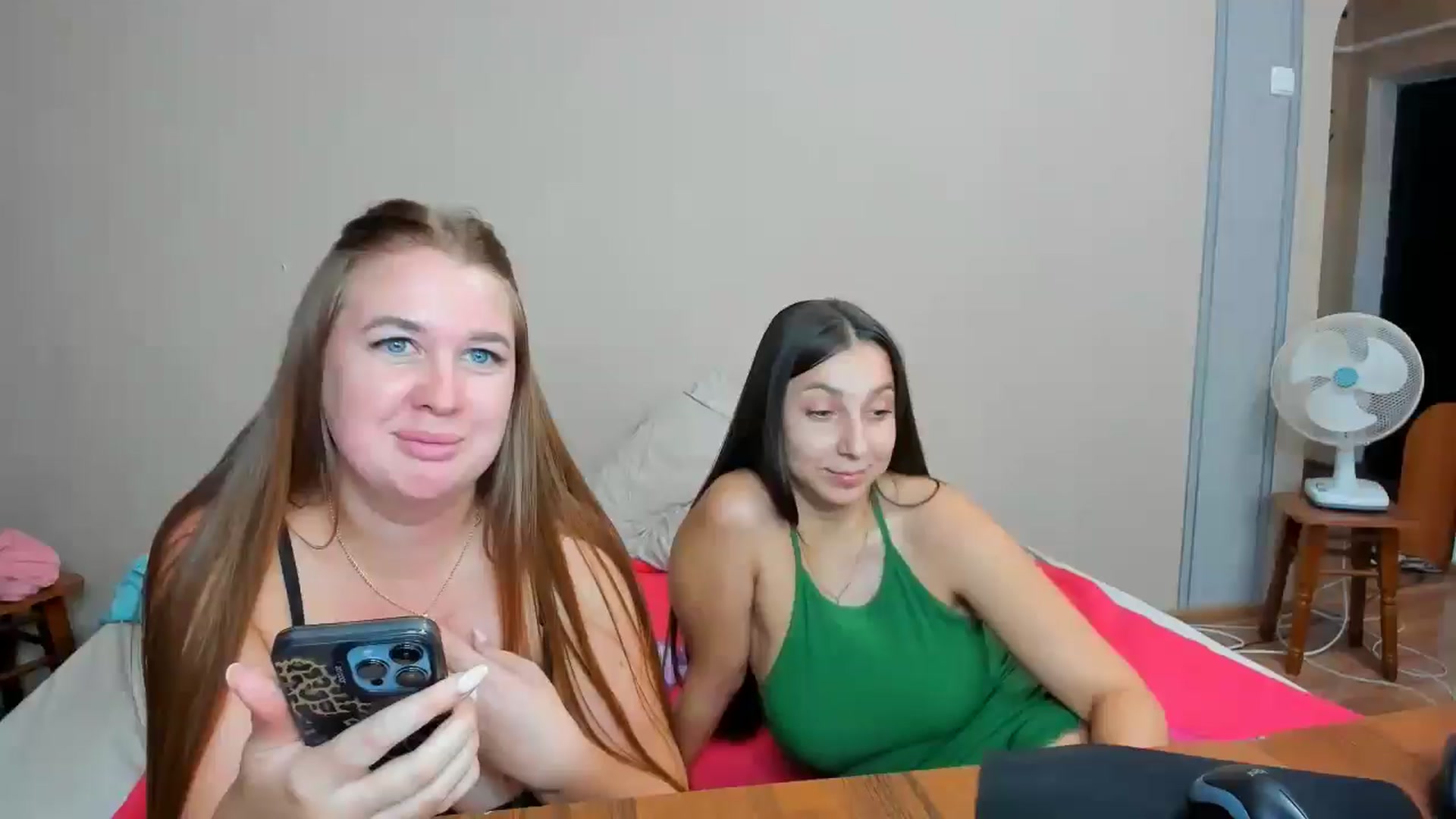 Gallery image thumbnail from IFlowersGirl's myfreecams stream on, 09/15/2024, 11:50 image 10 of 20