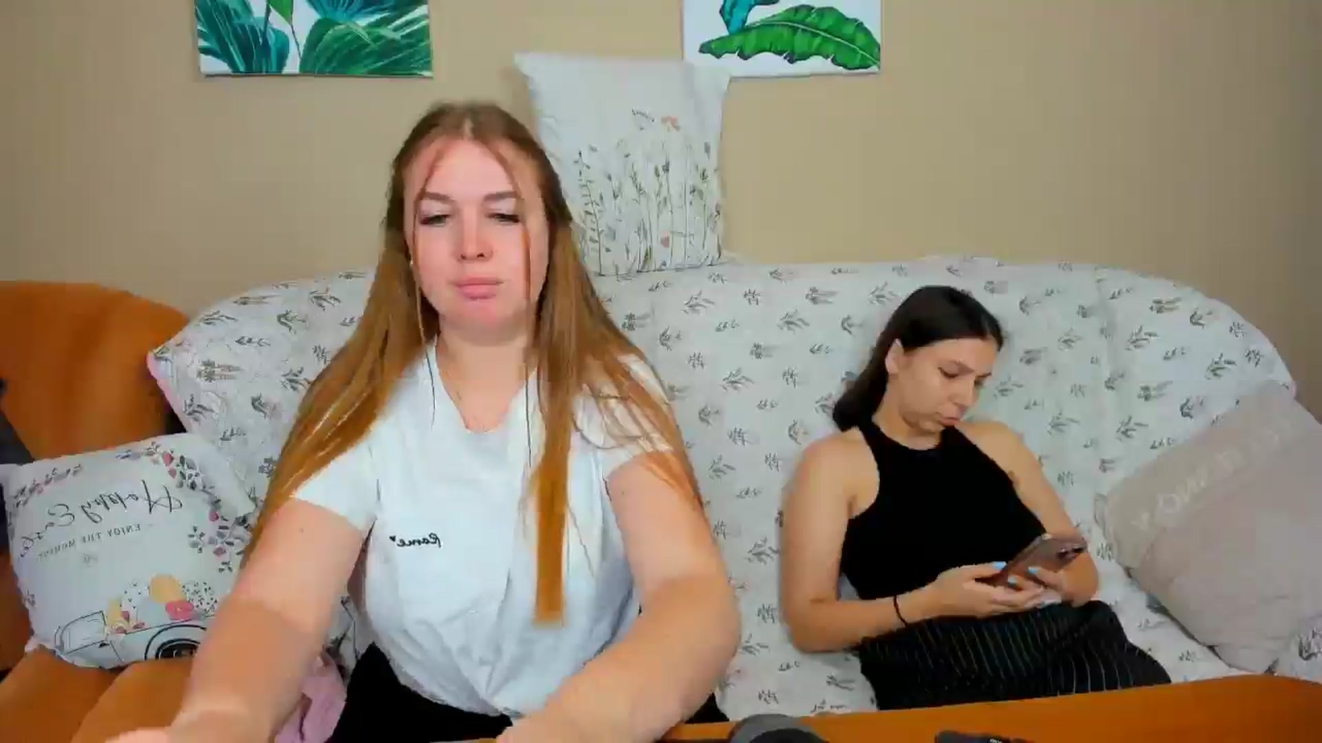 Gallery image thumbnail from IFlowersGirl's myfreecams stream on, 06/08/2025, 10:18 image 13 of 20