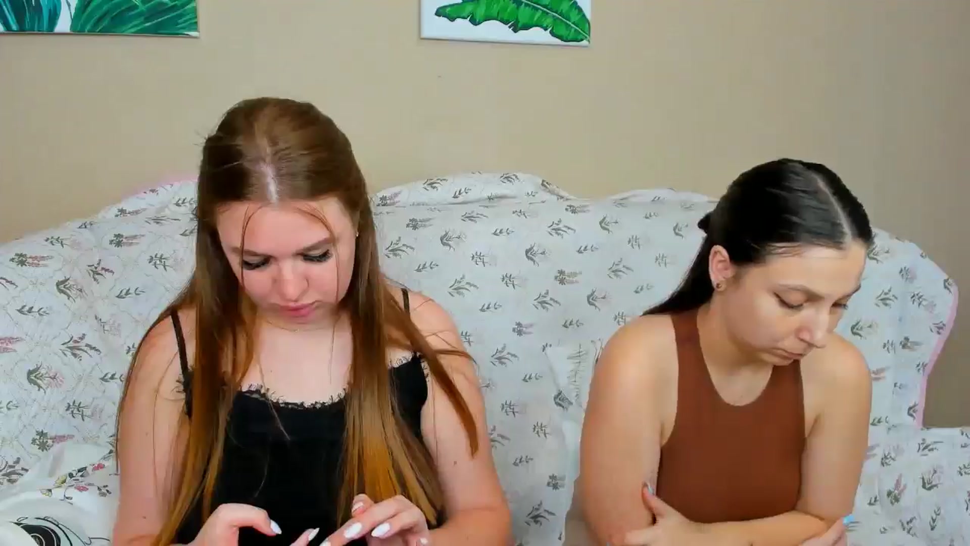 Gallery image thumbnail from IFlowersGirl's myfreecams stream on, 06/09/2025, 11:06 image 16 of 20
