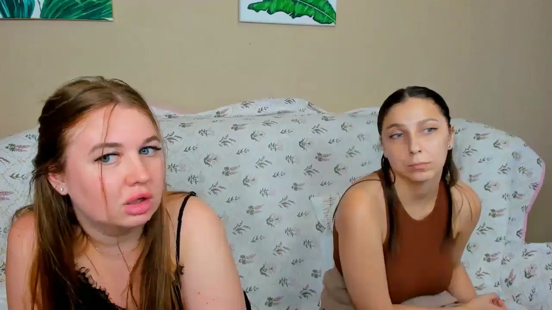 Gallery image thumbnail from IFlowersGirl's myfreecams stream on, 06/09/2025, 11:06 image 12 of 20