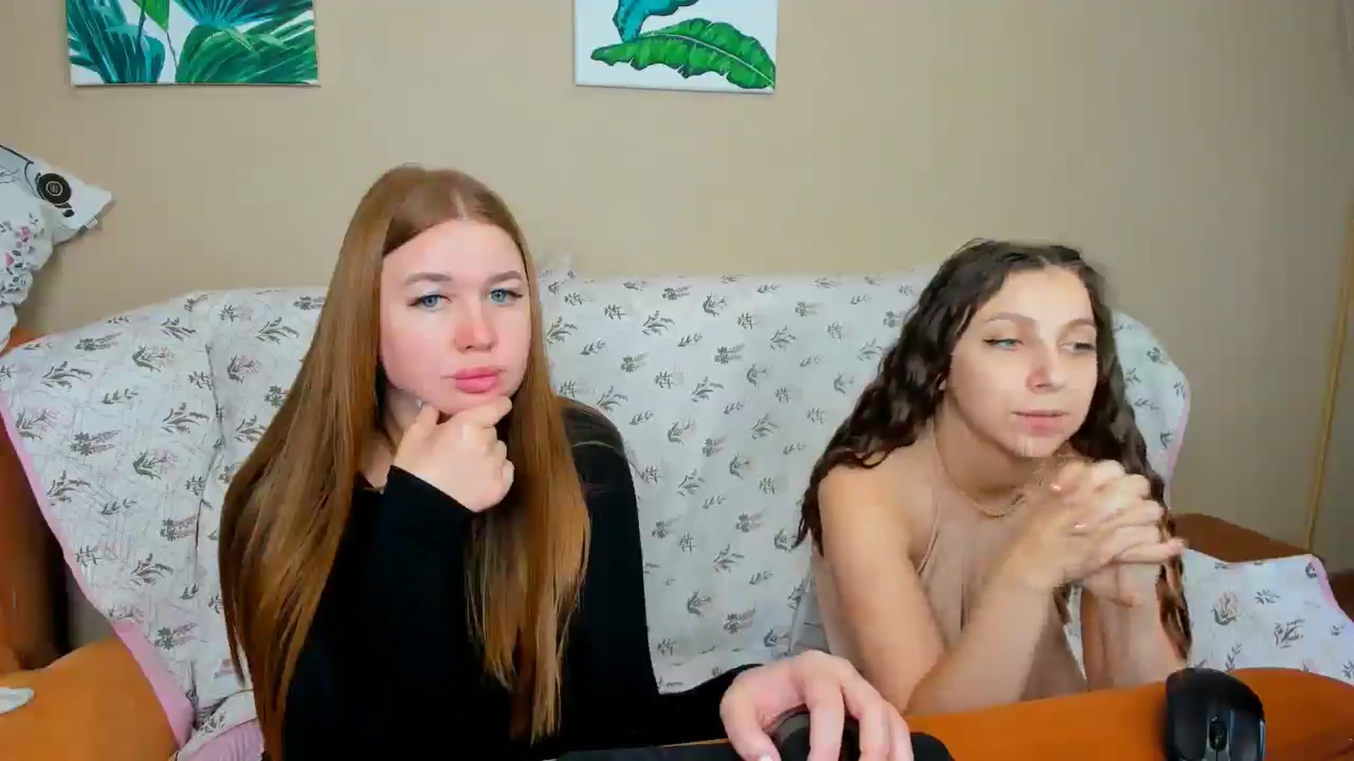 Gallery image thumbnail from IFlowersGirl's myfreecams stream on, 06/15/2025, 10:27 image 14 of 20