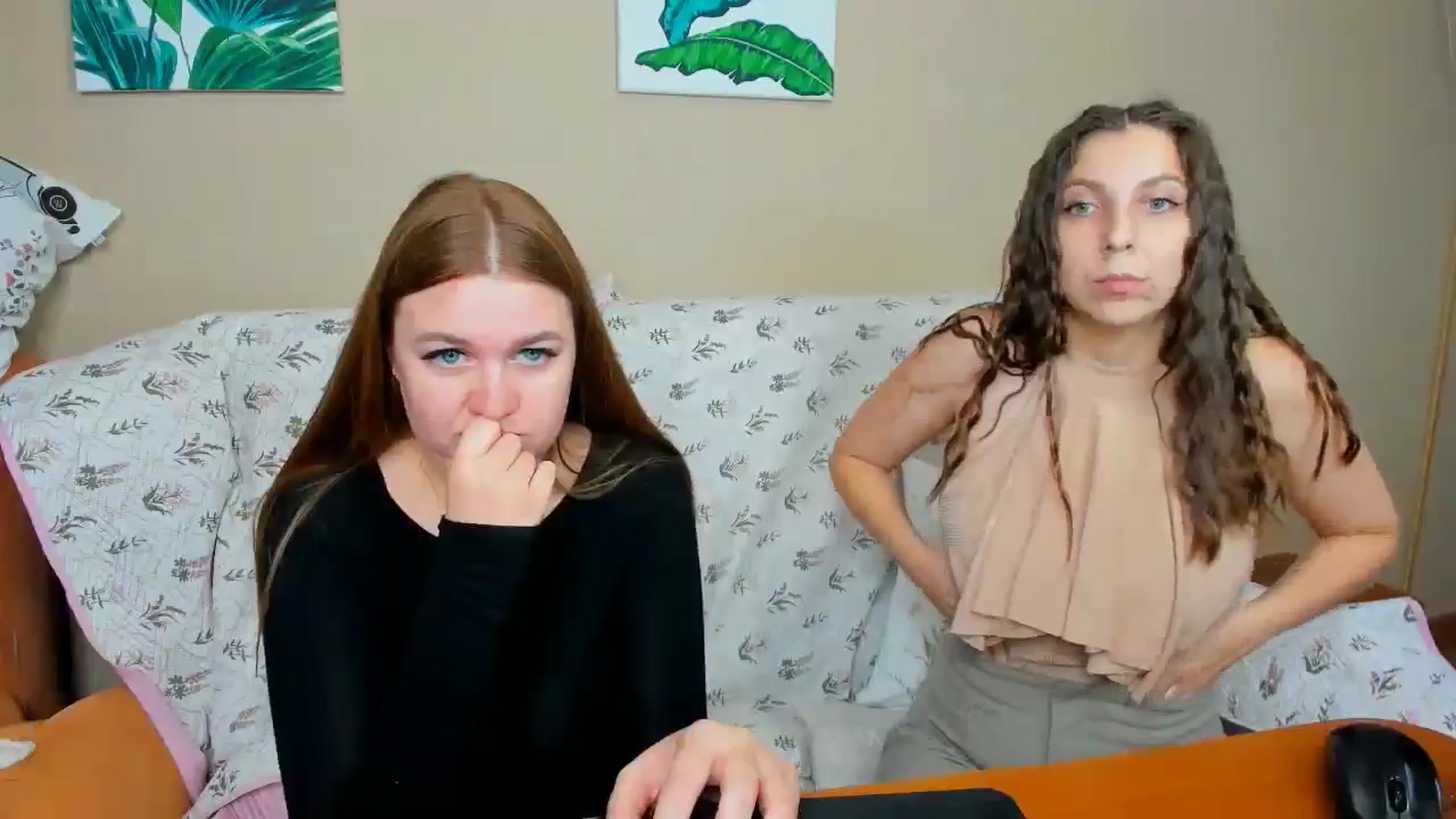 Gallery image thumbnail from IFlowersGirl's myfreecams stream on, 06/15/2025, 10:57 image 11 of 20