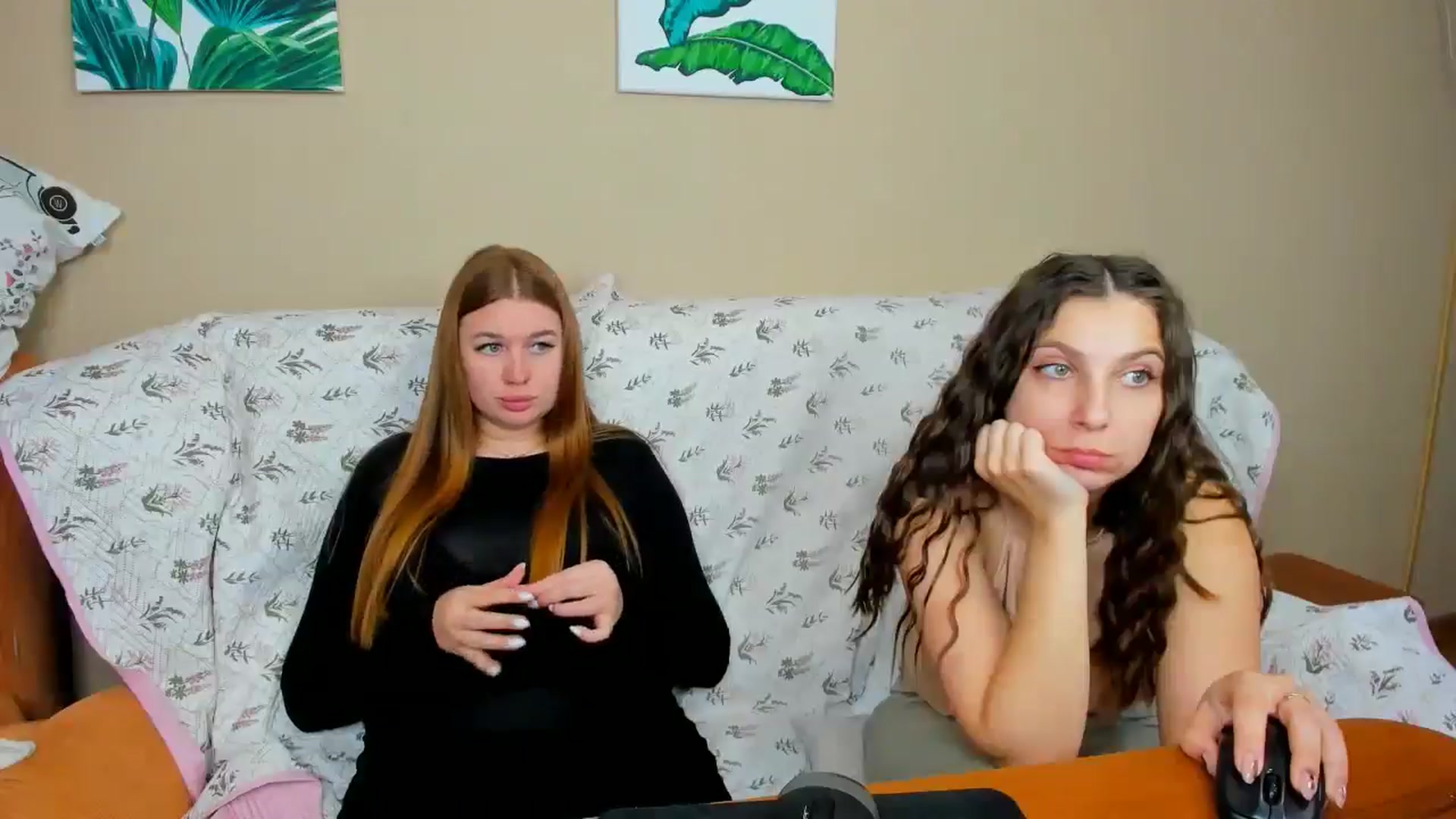 Gallery image thumbnail from IFlowersGirl's myfreecams stream on, 06/15/2025, 10:57 image 16 of 20
