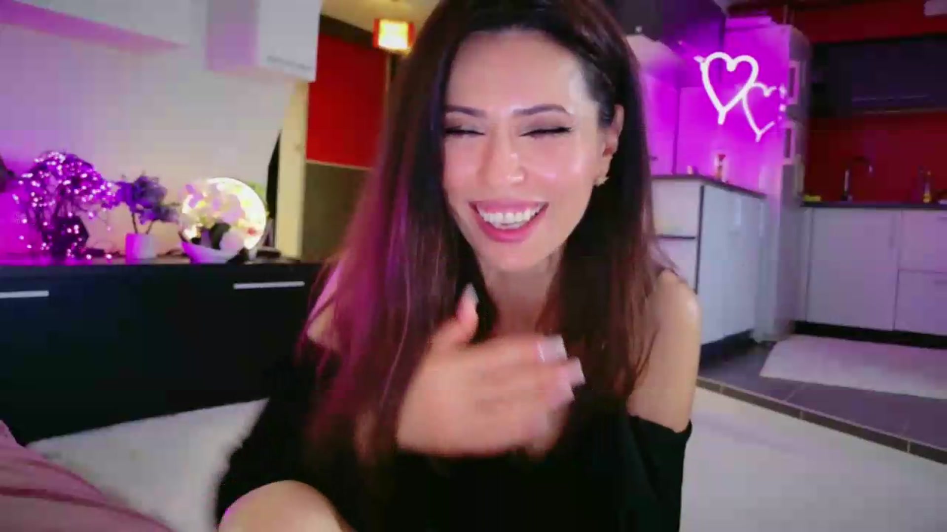 Gallery image thumbnail from IHaveProblems_'s myfreecams stream on, 06/05/2026, 01:30 image 17 of 20