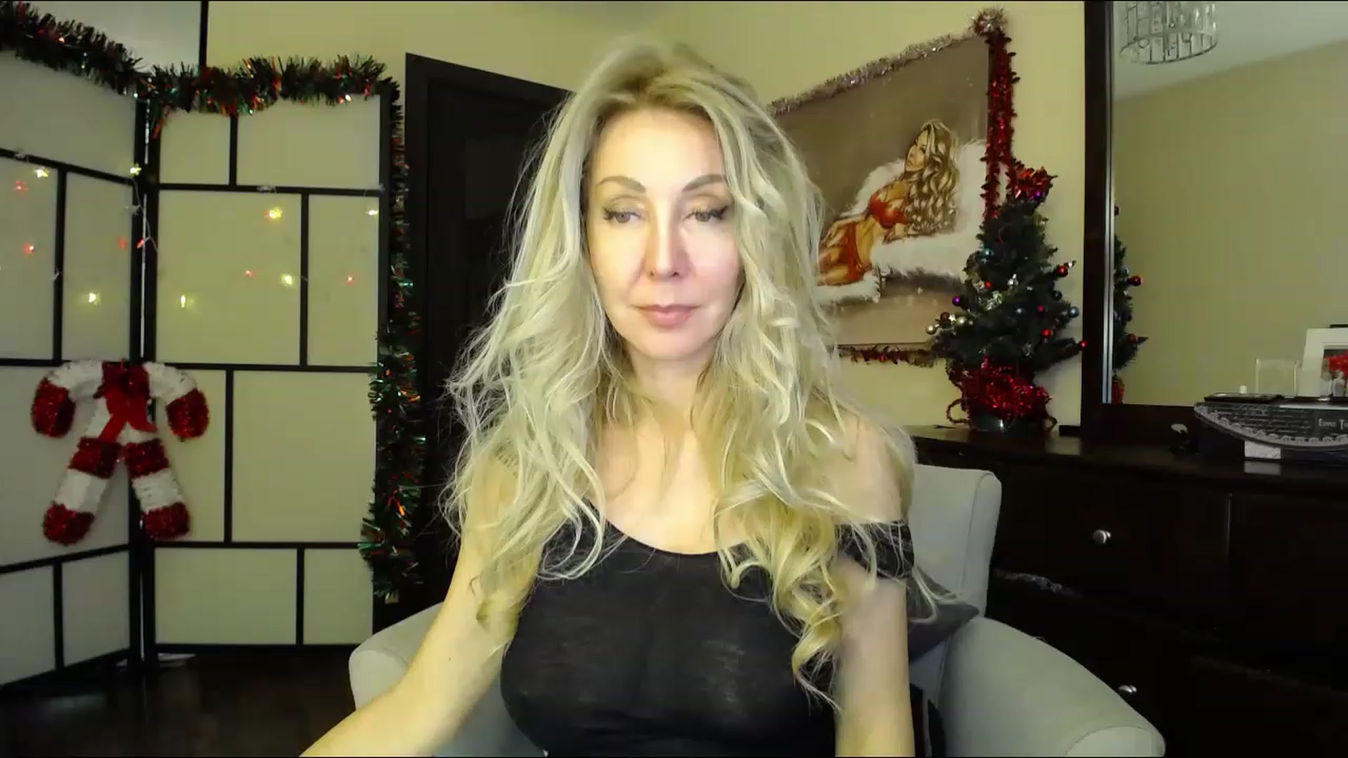 Gallery image thumbnail from IMissBehaving's myfreecams stream on, 12/08/2022, 01:33 image 15 of 20