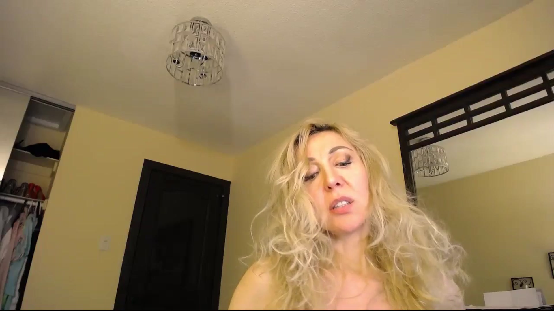 Gallery image thumbnail from IMissBehaving's myfreecams stream on, 05/08/2024, 03:21 image 19 of 20