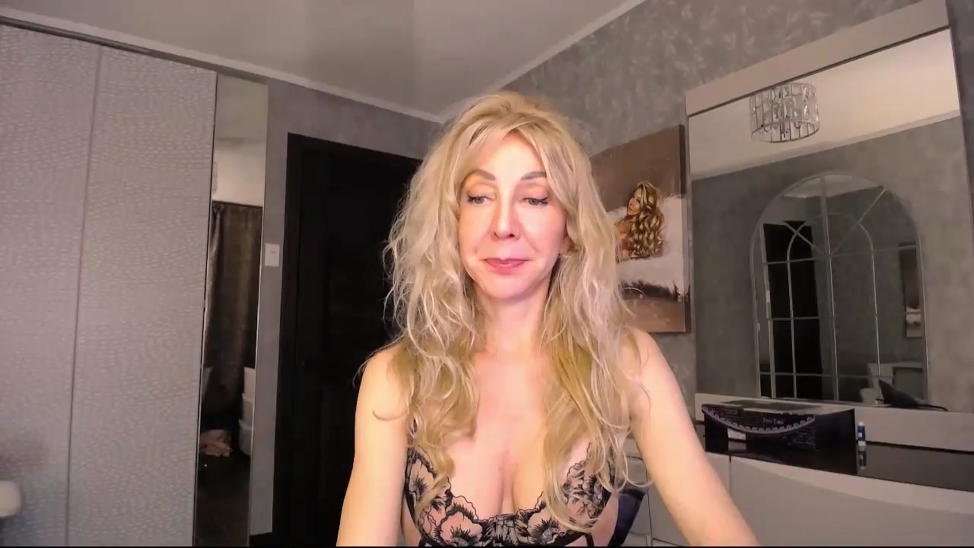 Gallery image thumbnail from IMissBehaving's myfreecams stream on, 09/13/2024, 23:46 image 17 of 20