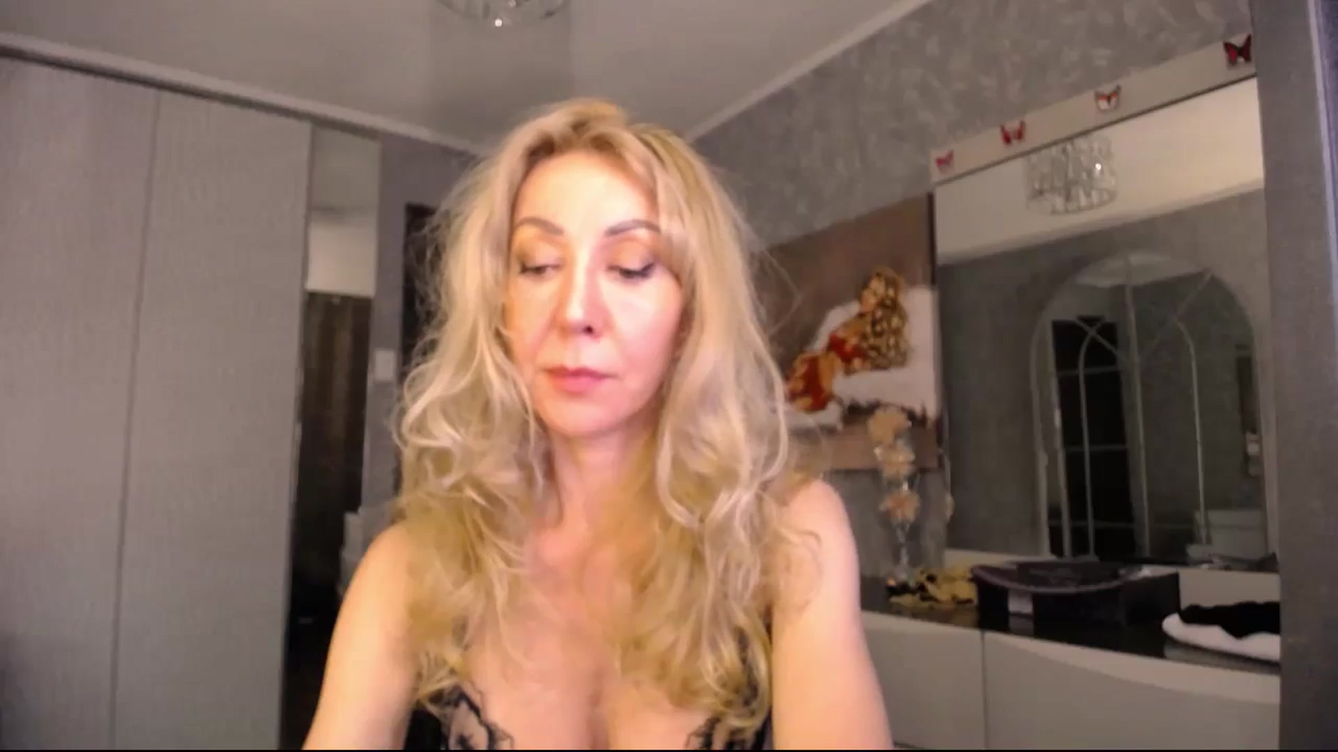 Gallery image thumbnail from IMissBehaving's myfreecams stream on, 01/03/2025, 22:42 image 20 of 20