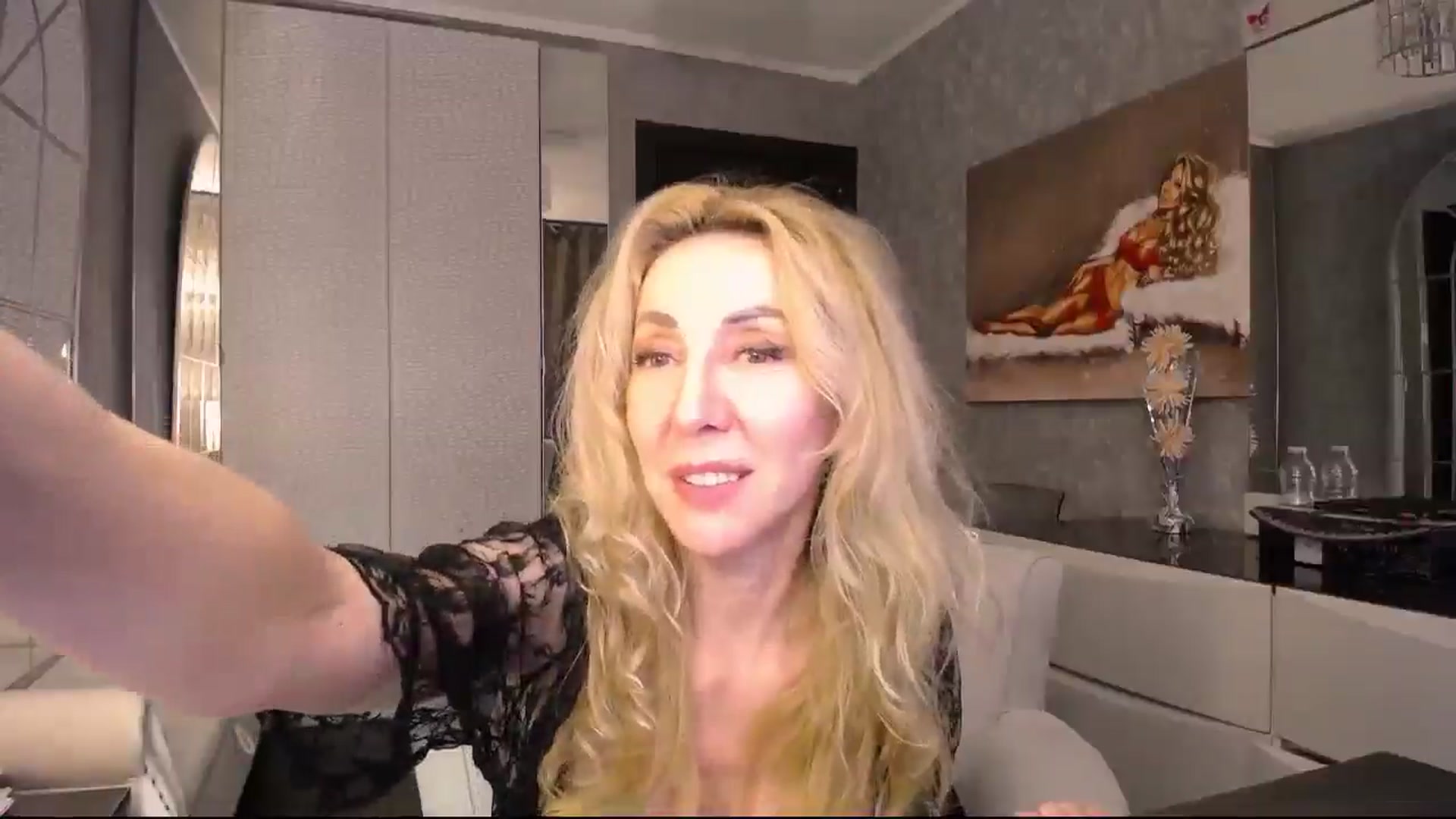 Gallery image thumbnail from IMissBehaving's myfreecams stream on, 04/15/2025, 02:43 image 3 of 20
