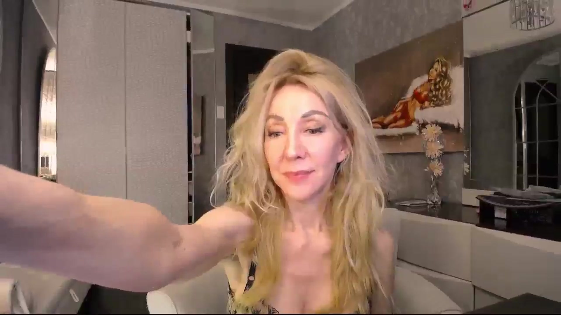 Gallery image thumbnail from IMissBehaving's myfreecams stream on, 04/24/2025, 03:24 image 3 of 20