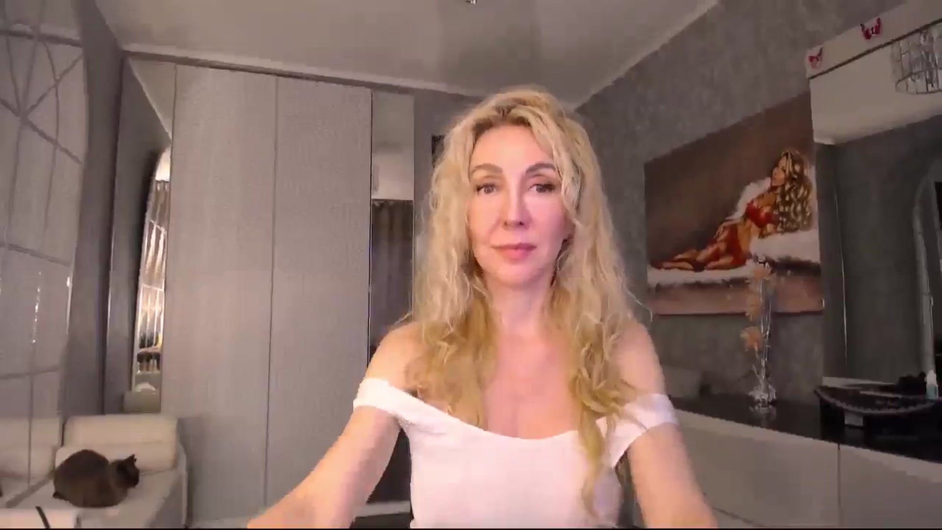 Gallery image thumbnail from IMissBehaving's myfreecams stream on, 06/19/2025, 23:48 image 18 of 20