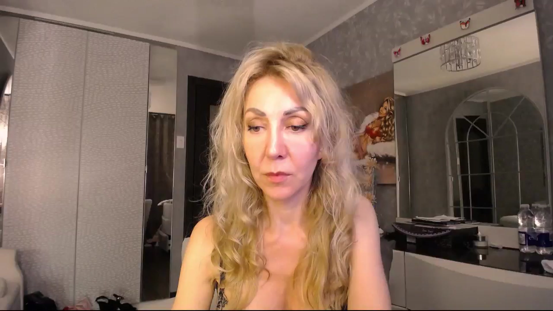 Gallery image thumbnail from IMissBehaving's myfreecams stream on, 07/16/2025, 03:45 image 9 of 20