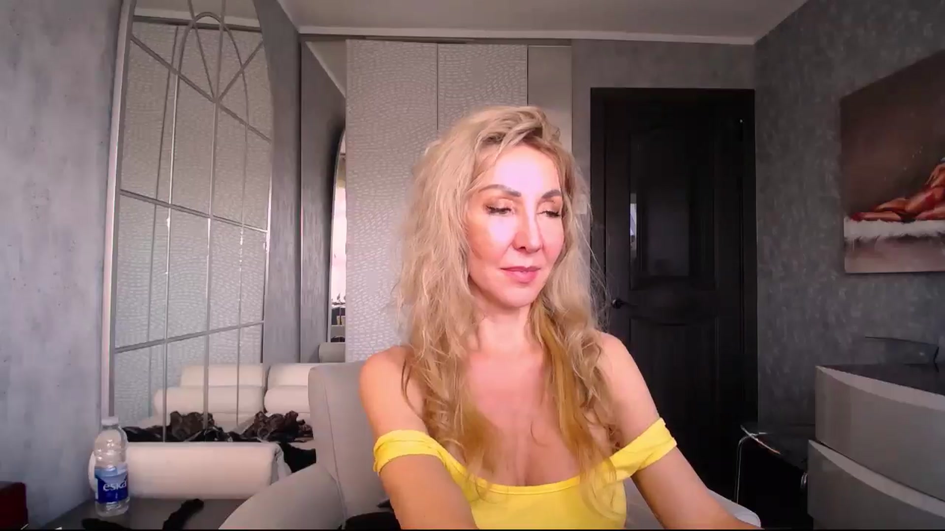 Gallery image thumbnail from IMissBehaving's myfreecams stream on, 07/18/2025, 23:45 image 8 of 20