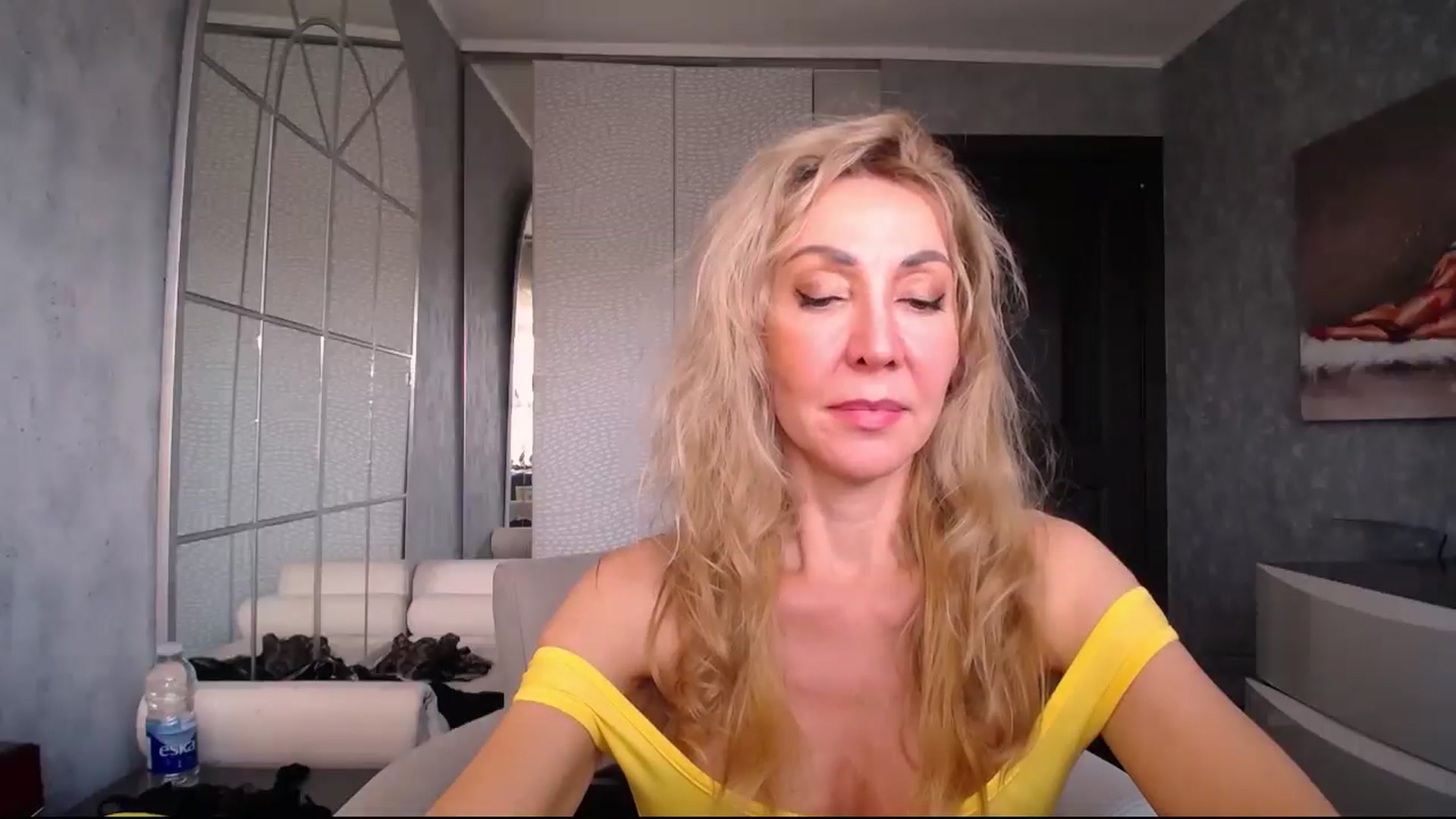 Gallery image thumbnail from IMissBehaving's myfreecams stream on, 07/18/2025, 23:45 image 4 of 20