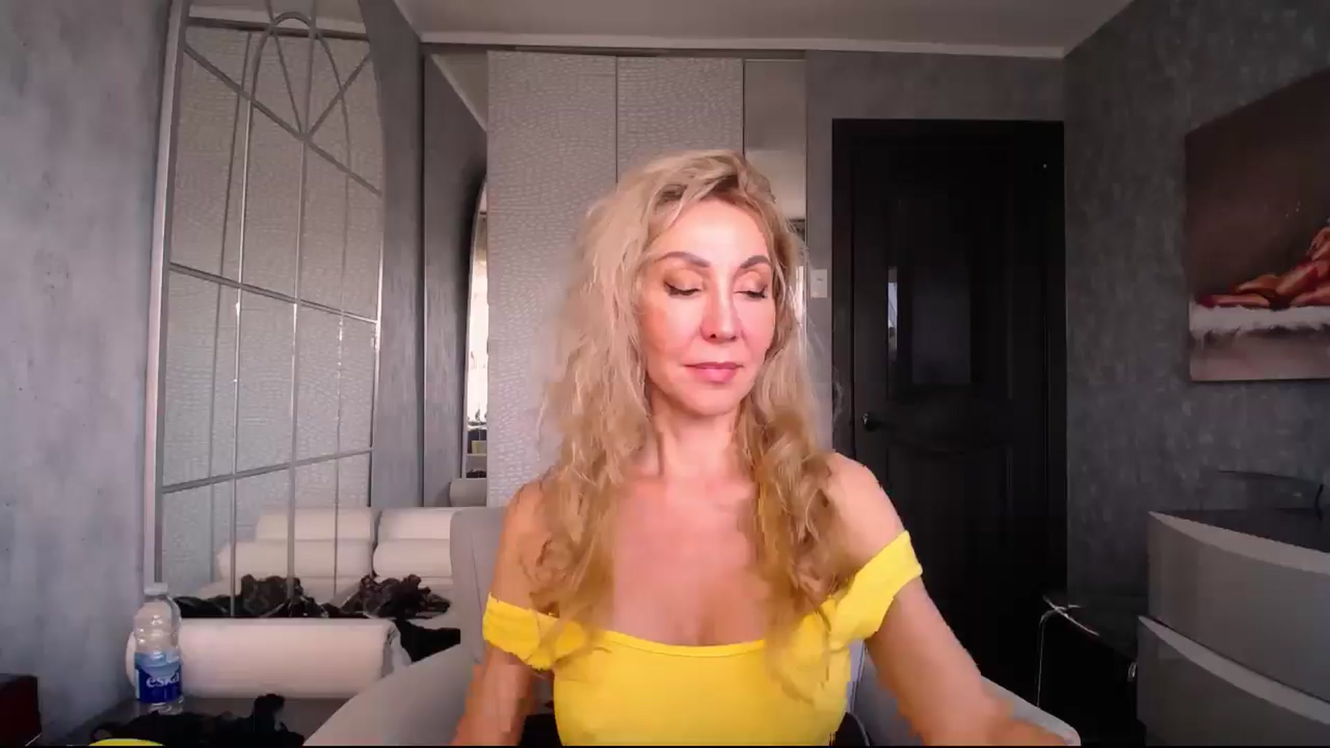Gallery image thumbnail from IMissBehaving's myfreecams stream on, 07/18/2025, 23:45 image 3 of 20