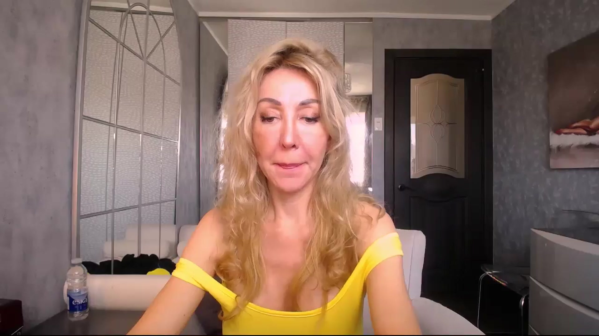 Gallery image thumbnail from IMissBehaving's myfreecams stream on, 07/20/2025, 18:09 image 10 of 20