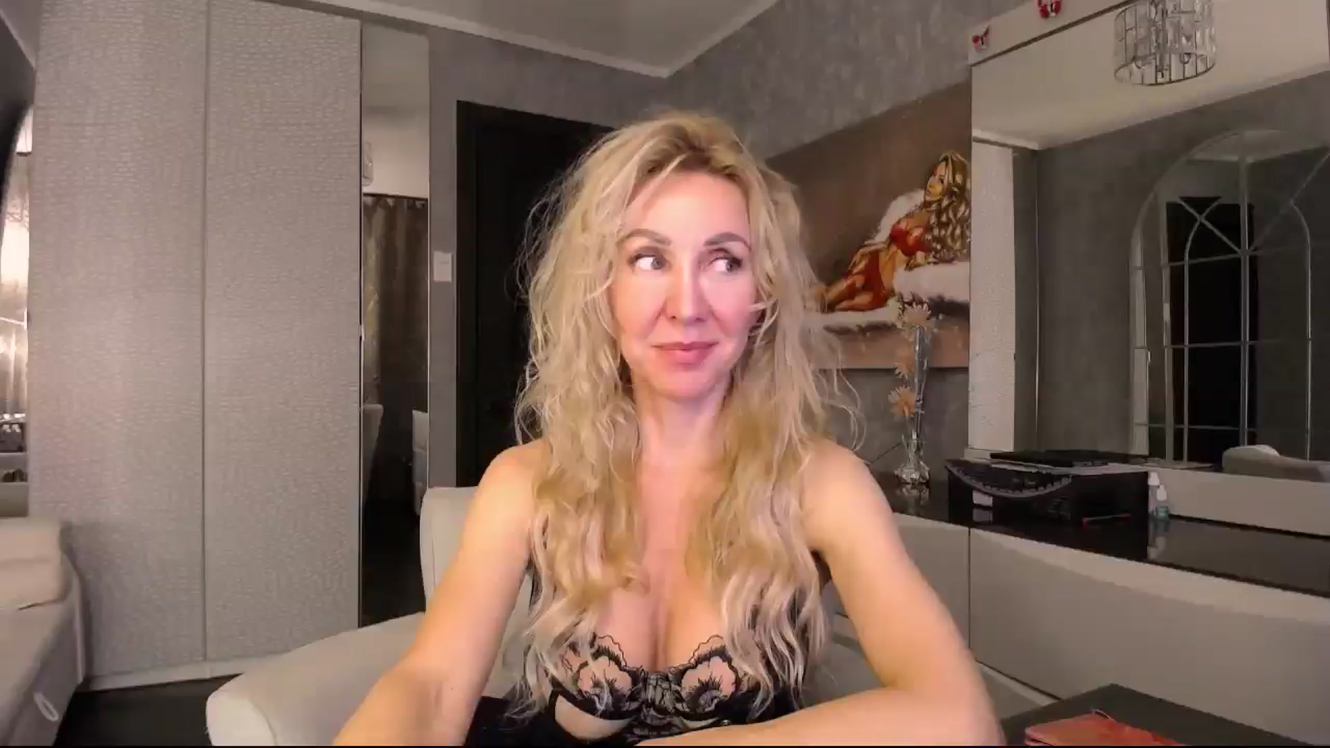 Gallery image thumbnail from IMissBehaving's myfreecams stream on, 07/31/2025, 01:38 image 1 of 20
