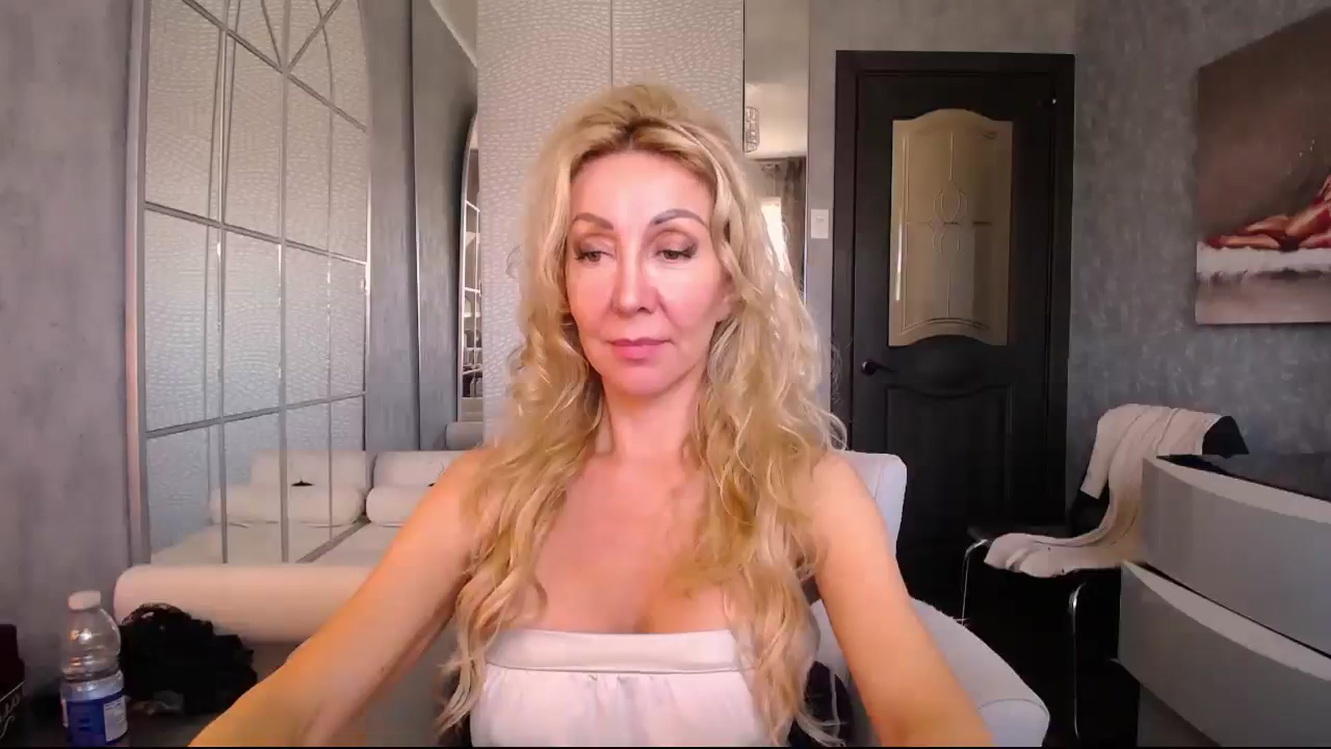 Gallery image thumbnail from IMissBehaving's myfreecams stream on, 08/01/2025, 19:01 image 2 of 20