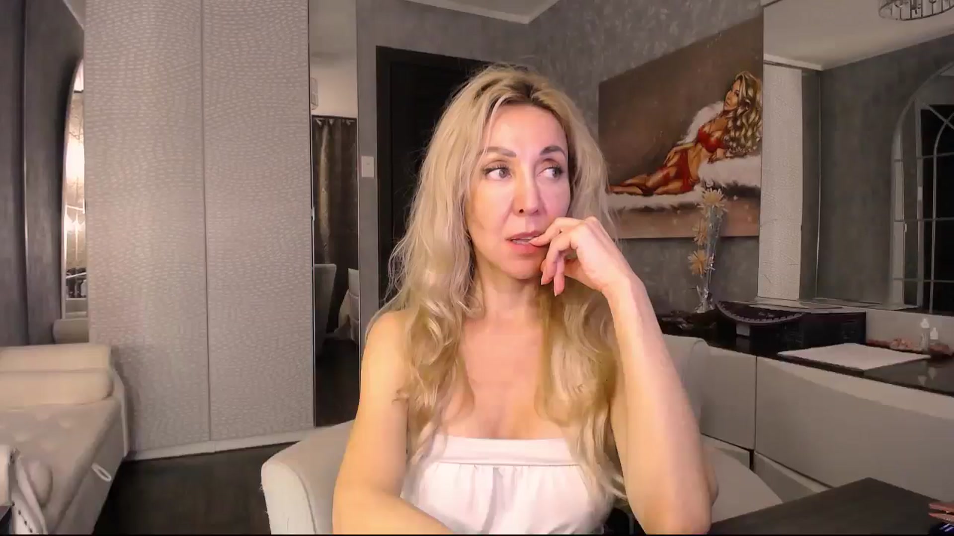 Gallery image thumbnail from IMissBehaving's myfreecams stream on, 08/18/2025, 03:05 image 17 of 20