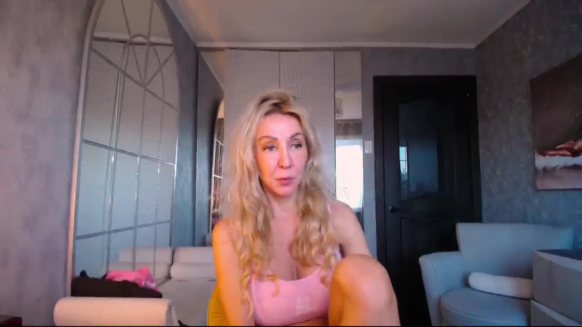 Gallery image thumbnail from IMissBehaving's myfreecams stream on, 10/26/2025, 22:01 image 9 of 20