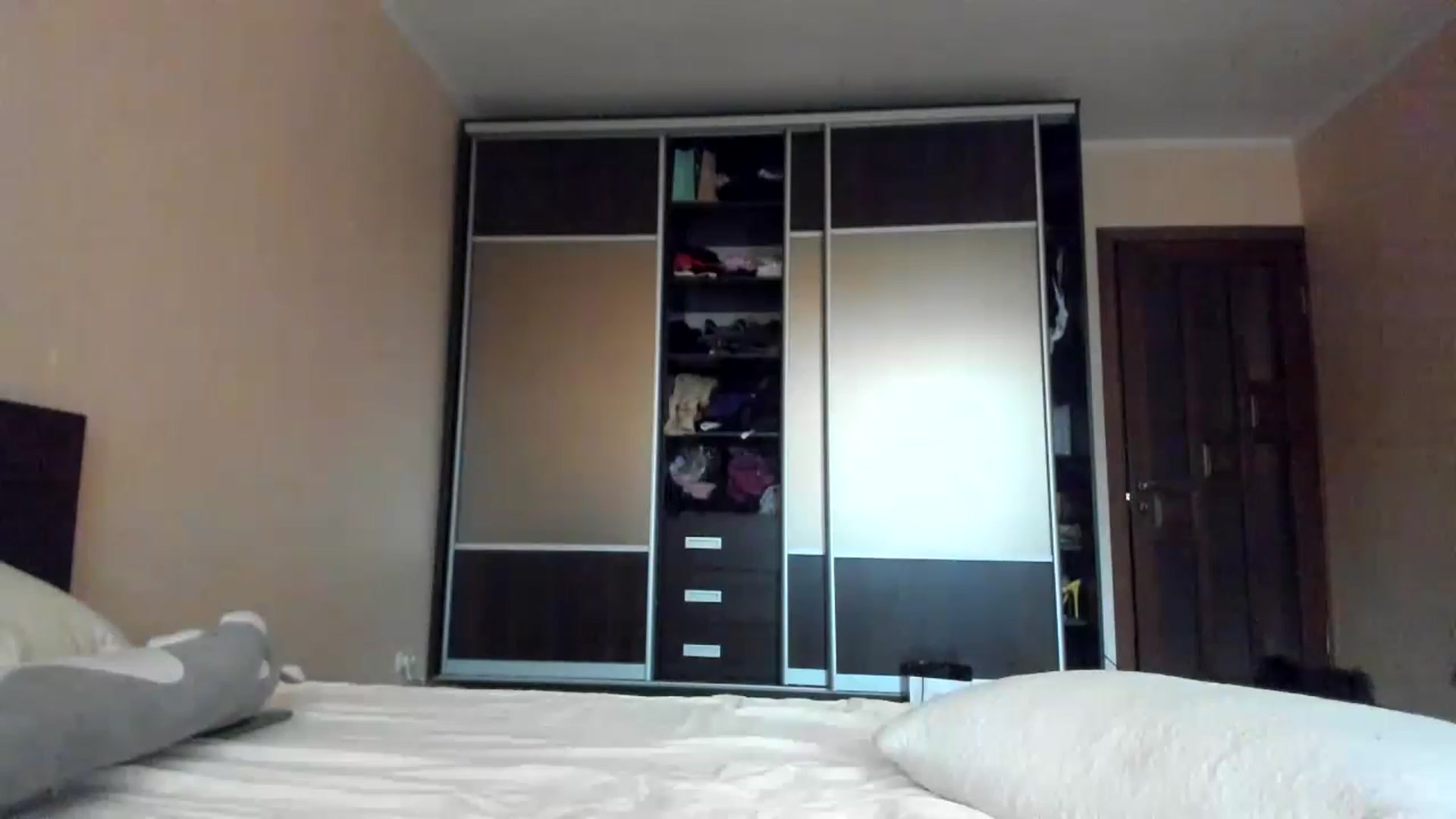 Gallery image thumbnail from INesquik's myfreecams stream on, 02/04/2023, 11:02 image 16 of 20