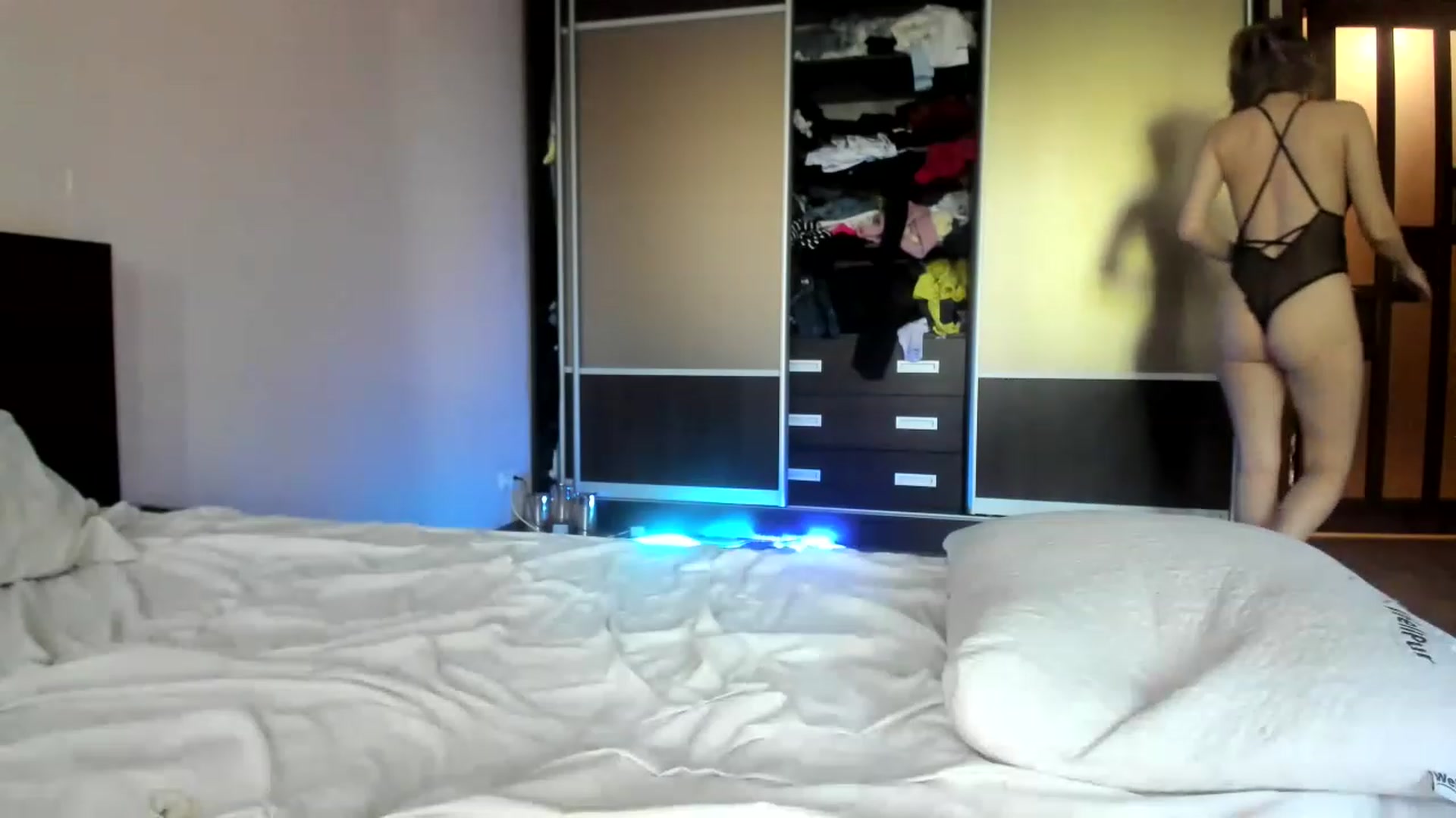 Gallery image thumbnail from INesquikim's myfreecams stream on, 06/04/2023, 10:26 image 11 of 20