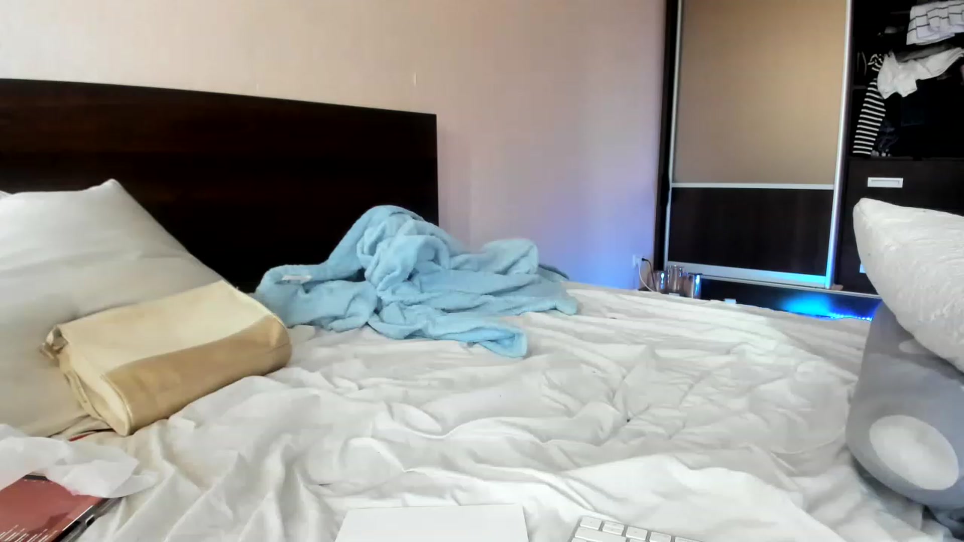 Gallery image thumbnail from INesquikim's myfreecams stream on, 06/10/2023, 08:45 image 12 of 20