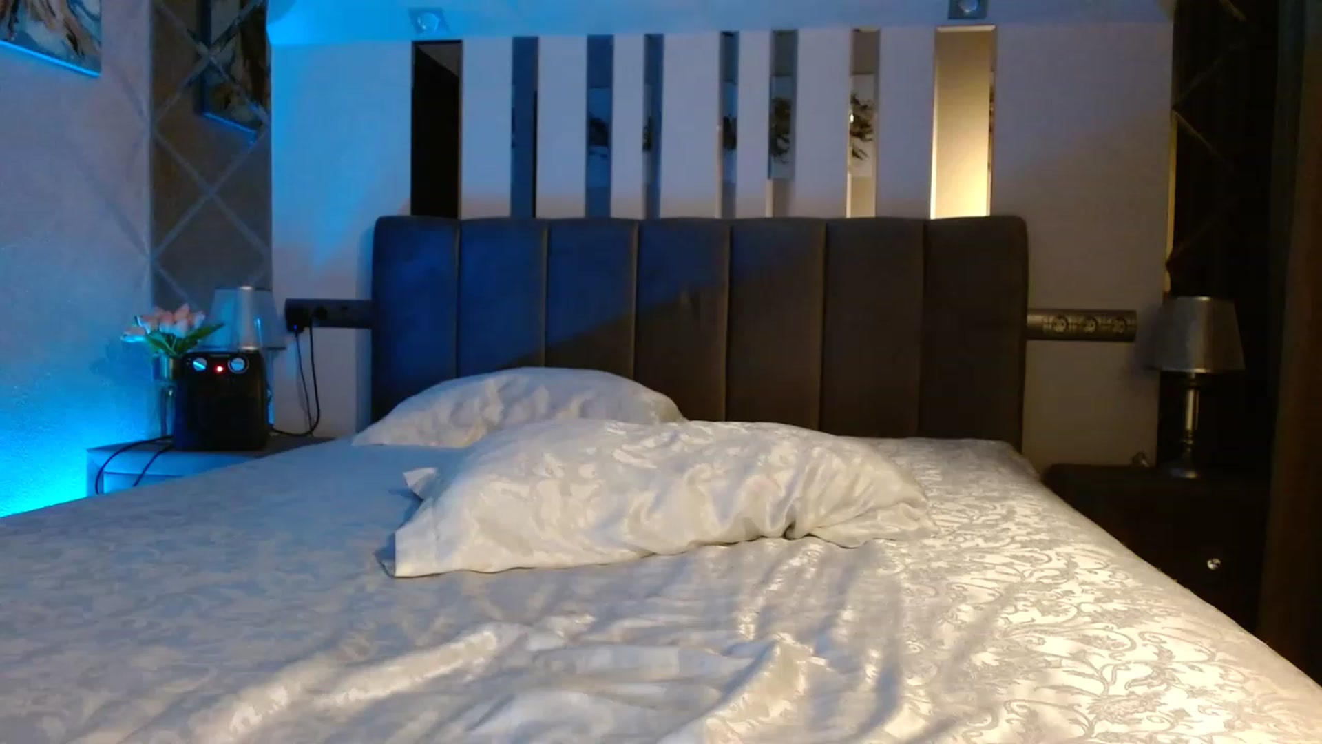 Gallery image thumbnail from IRONYGIRL's myfreecams stream on, 04/15/2023, 02:21 image 3 of 20