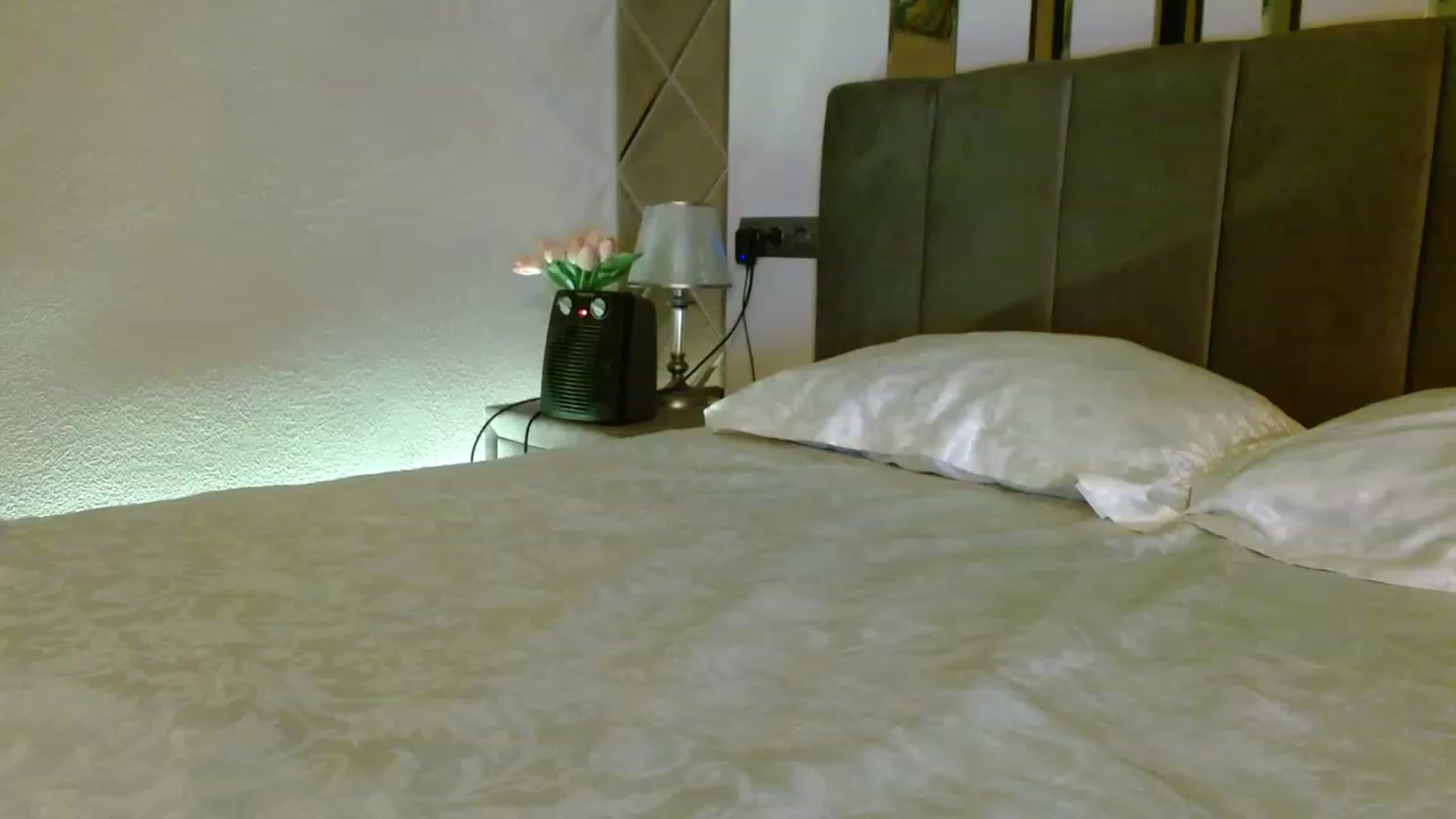Gallery image thumbnail from IRONYGIRL's myfreecams stream on, 04/16/2023, 22:11 image 6 of 20