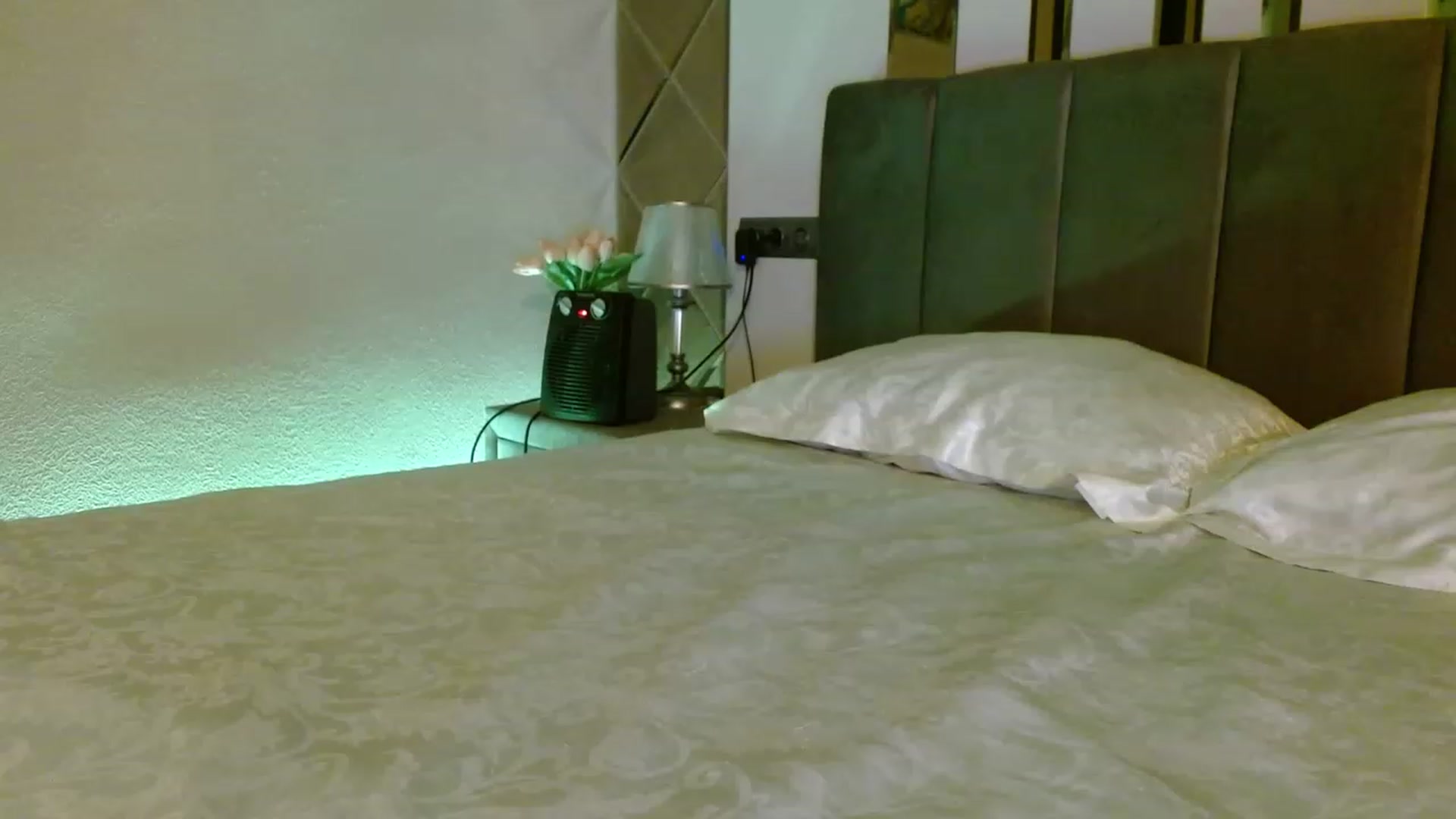 Gallery image thumbnail from IRONYGIRL's myfreecams stream on, 04/16/2023, 22:11 image 15 of 20