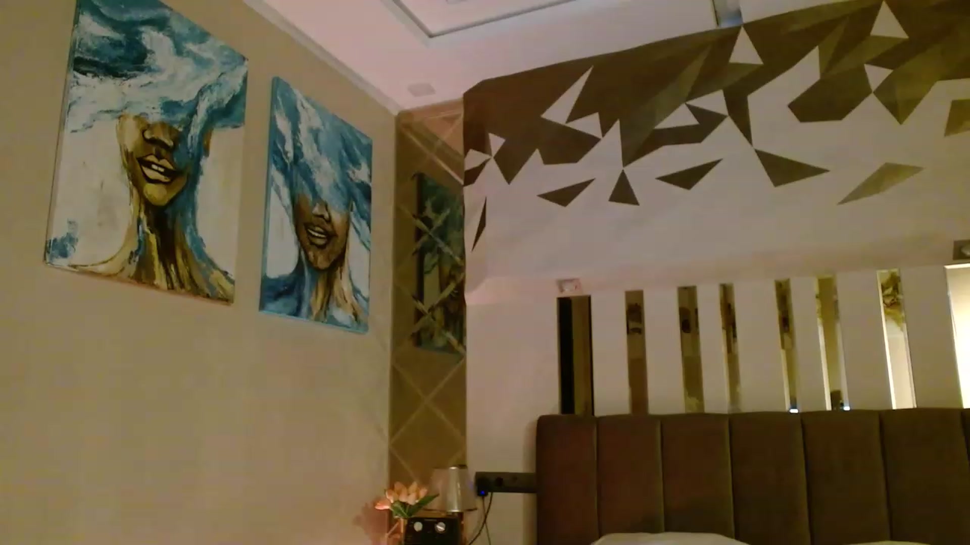 Gallery image thumbnail from IRONYGIRL's myfreecams stream on, 04/17/2023, 24:09 image 18 of 20