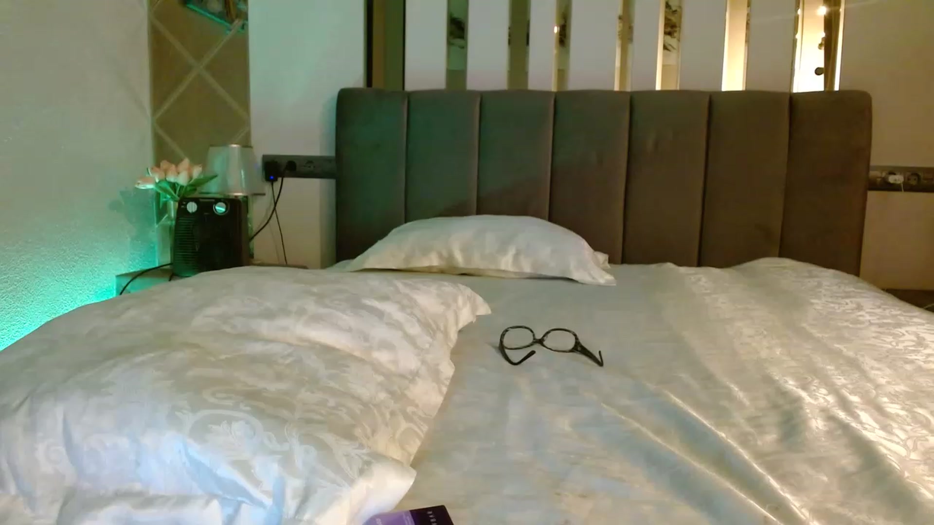 Gallery image thumbnail from IRONYGIRL's myfreecams stream on, 04/17/2023, 05:52 image 13 of 20