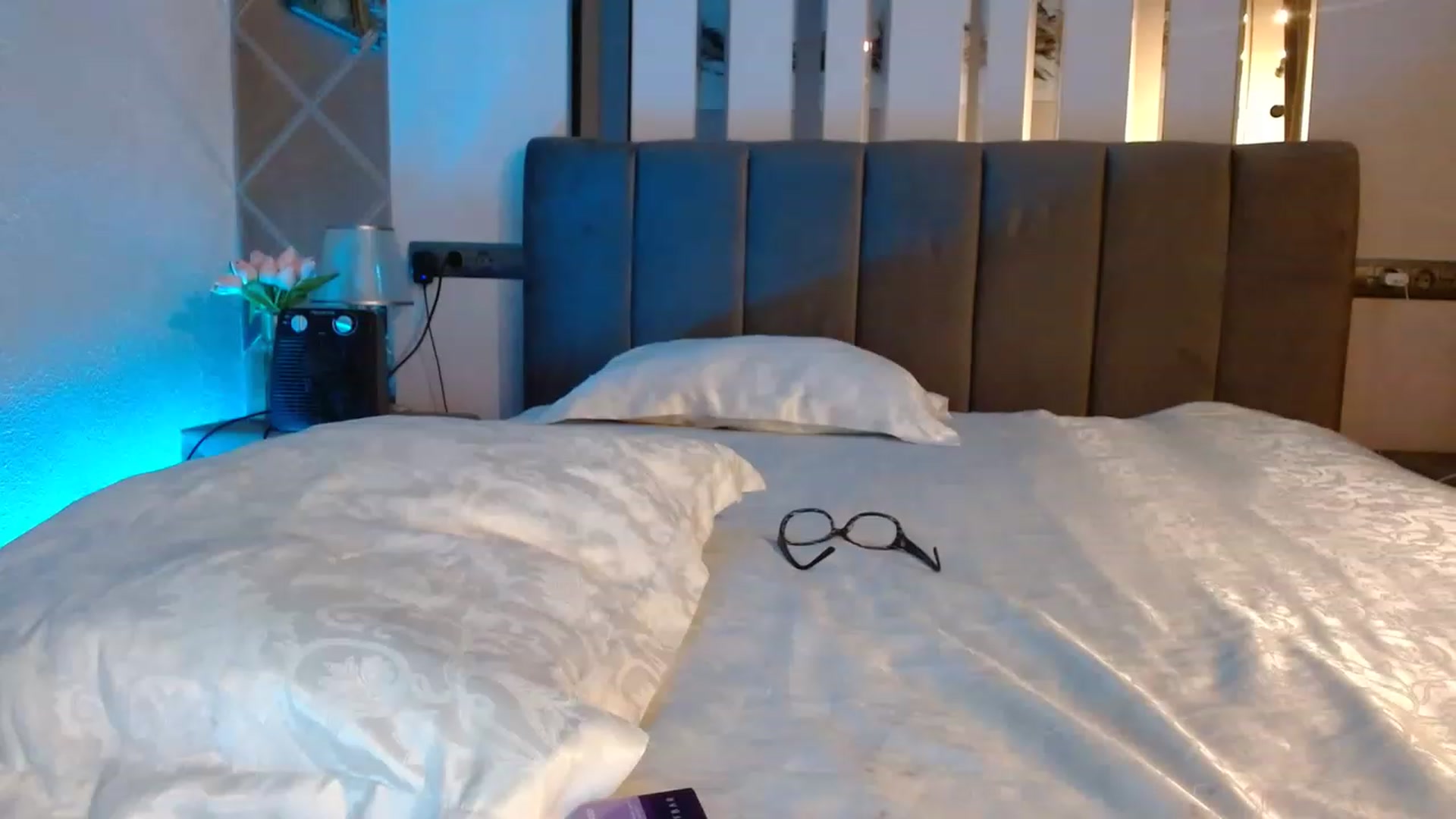 Gallery image thumbnail from IRONYGIRL's myfreecams stream on, 04/17/2023, 05:52 image 16 of 20