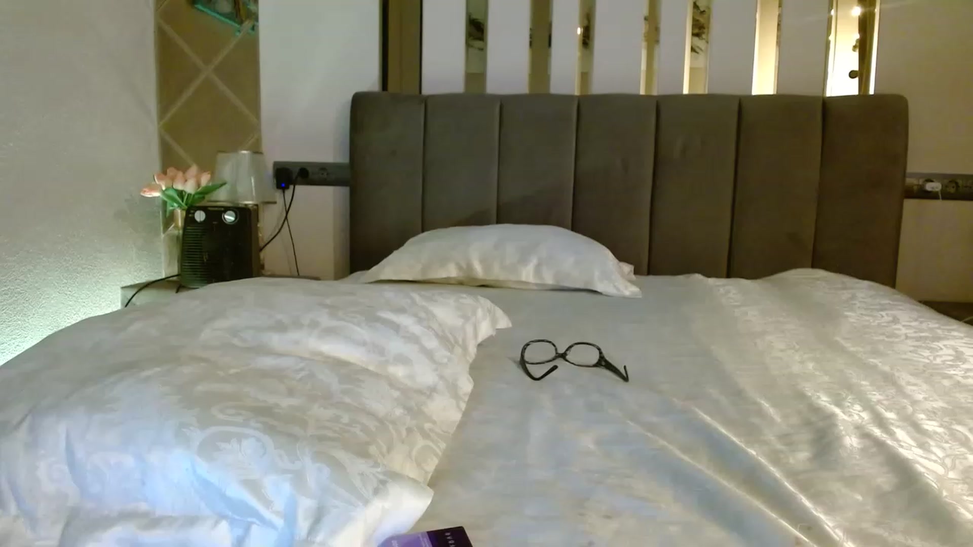 Gallery image thumbnail from IRONYGIRL's myfreecams stream on, 04/17/2023, 05:52 image 17 of 20