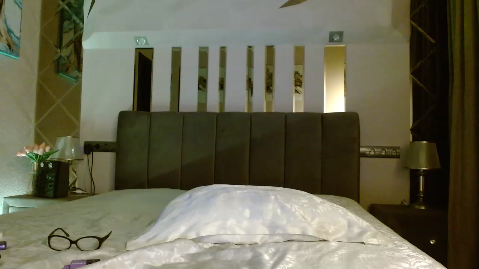 Gallery image thumbnail from IRONYGIRL's myfreecams stream on, 04/19/2023, 23:50 image 5 of 20