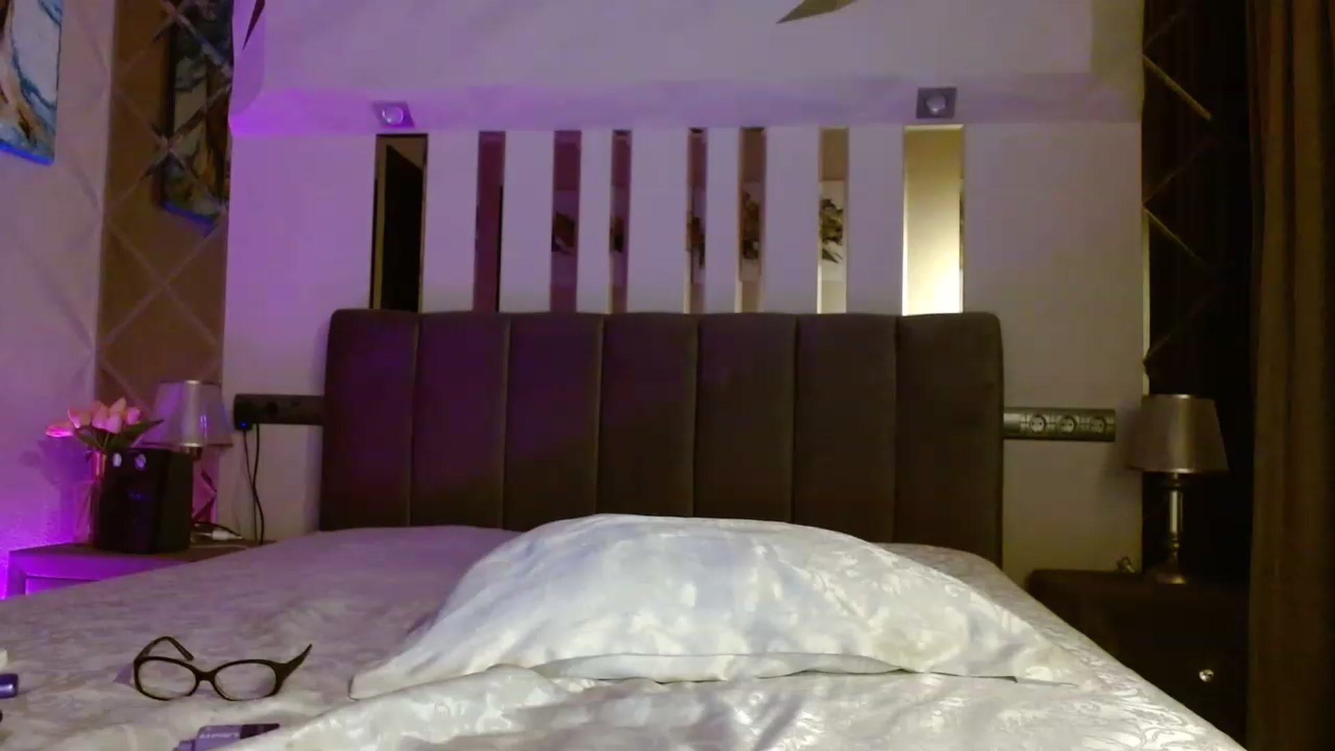 Gallery image thumbnail from IRONYGIRL's myfreecams stream on, 04/19/2023, 23:50 image 13 of 20