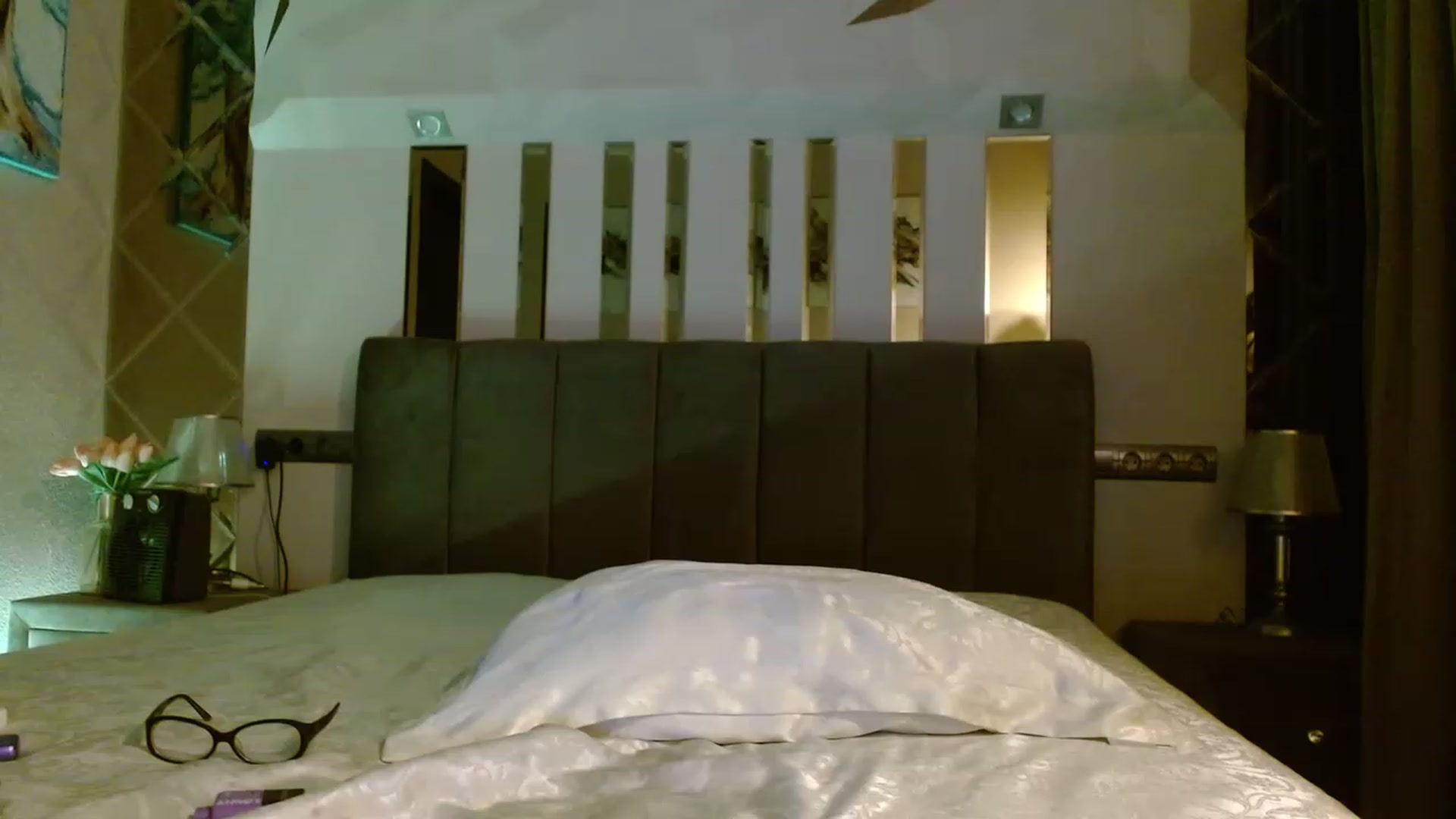 Gallery image thumbnail from IRONYGIRL's myfreecams stream on, 04/19/2023, 23:50 image 19 of 20