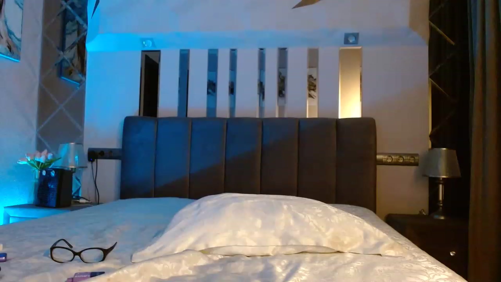 Gallery image thumbnail from IRONYGIRL's myfreecams stream on, 04/19/2023, 23:50 image 11 of 20