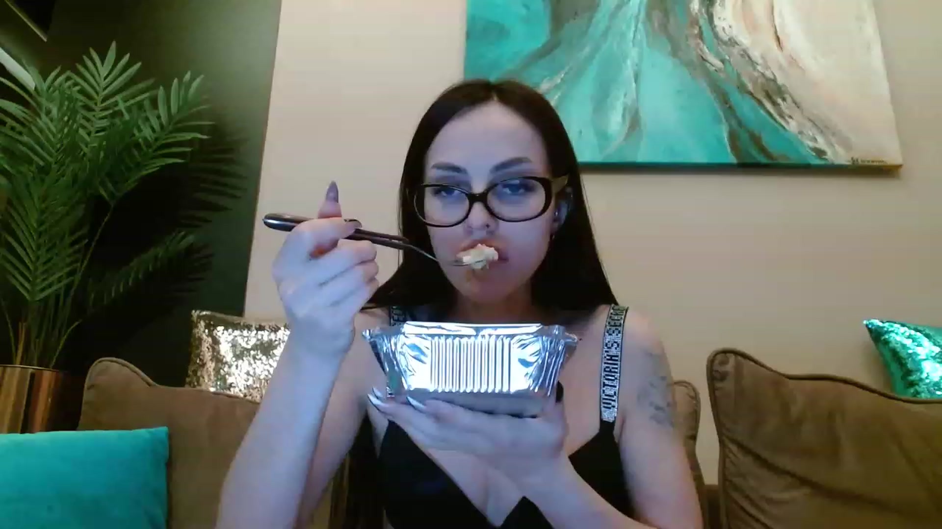 Gallery image thumbnail from IRONYGIRL's myfreecams stream on, 04/22/2023, 18:57 image 2 of 20